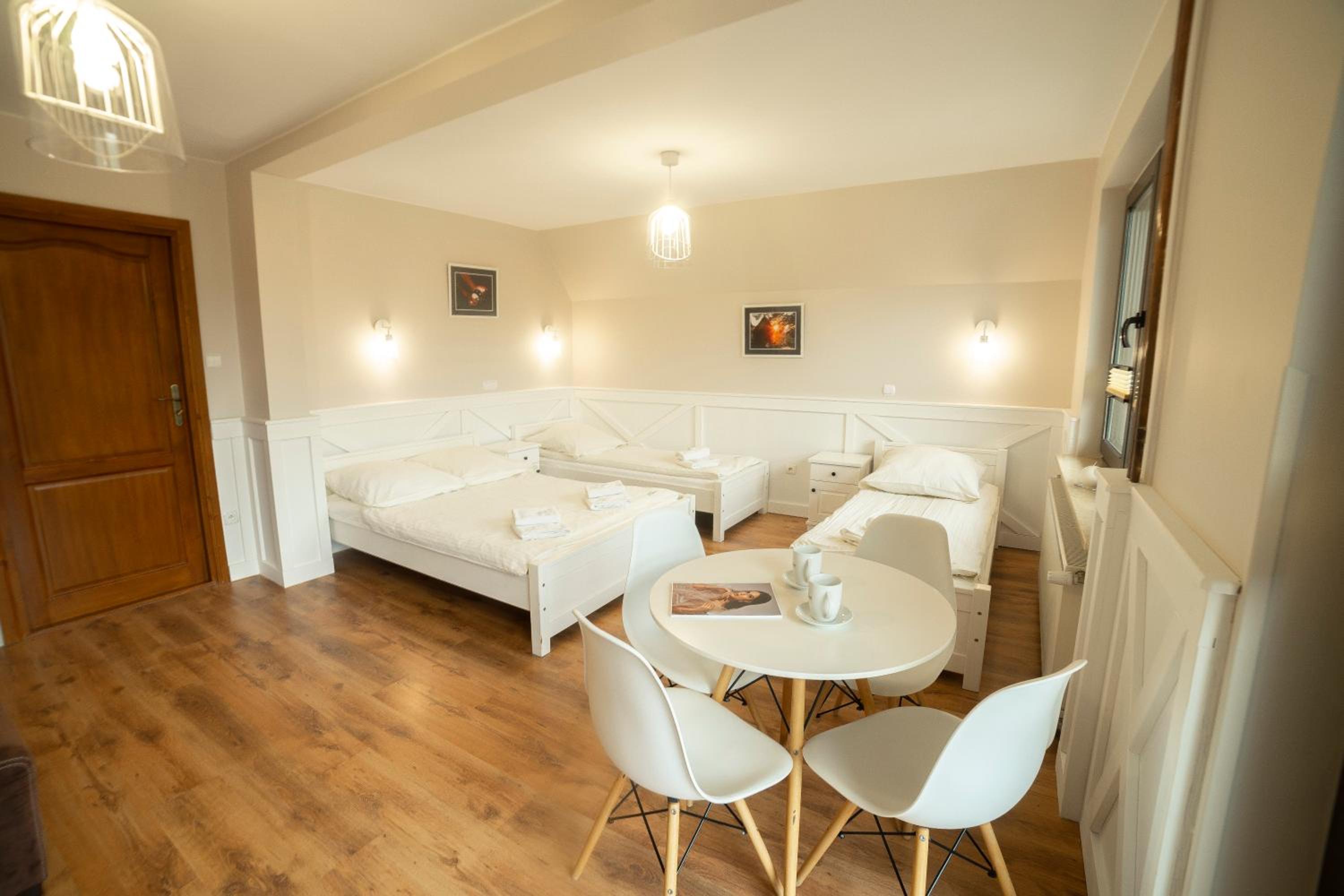 Quadruple Room with Balcony photo 1
