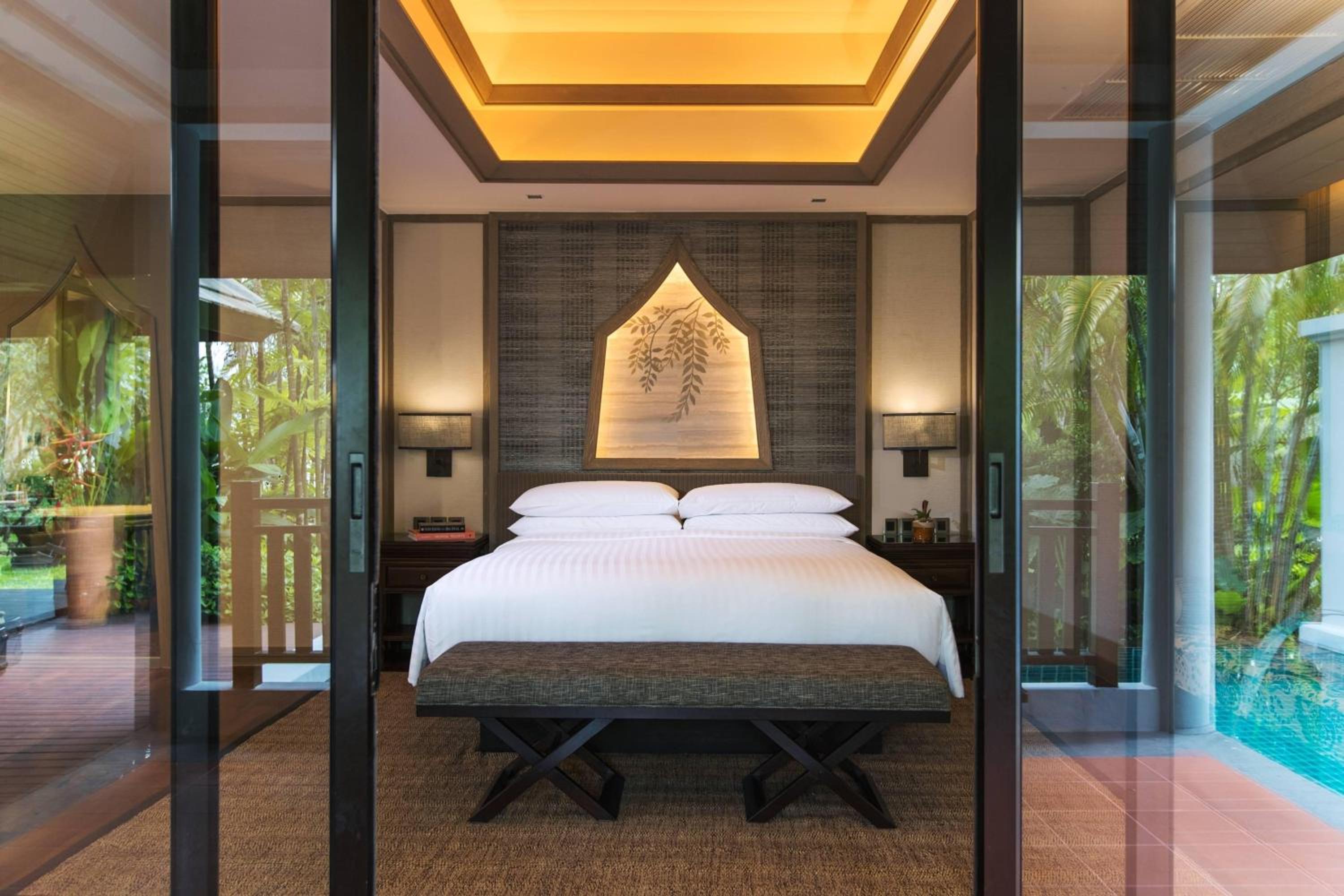 Beachfront Pool Villa, Villa, 1 King, Balcony, Private pool