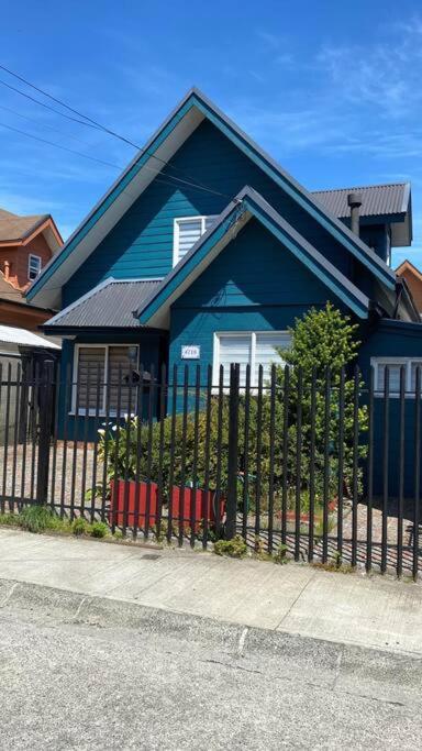 Three-Bedroom House photo 1