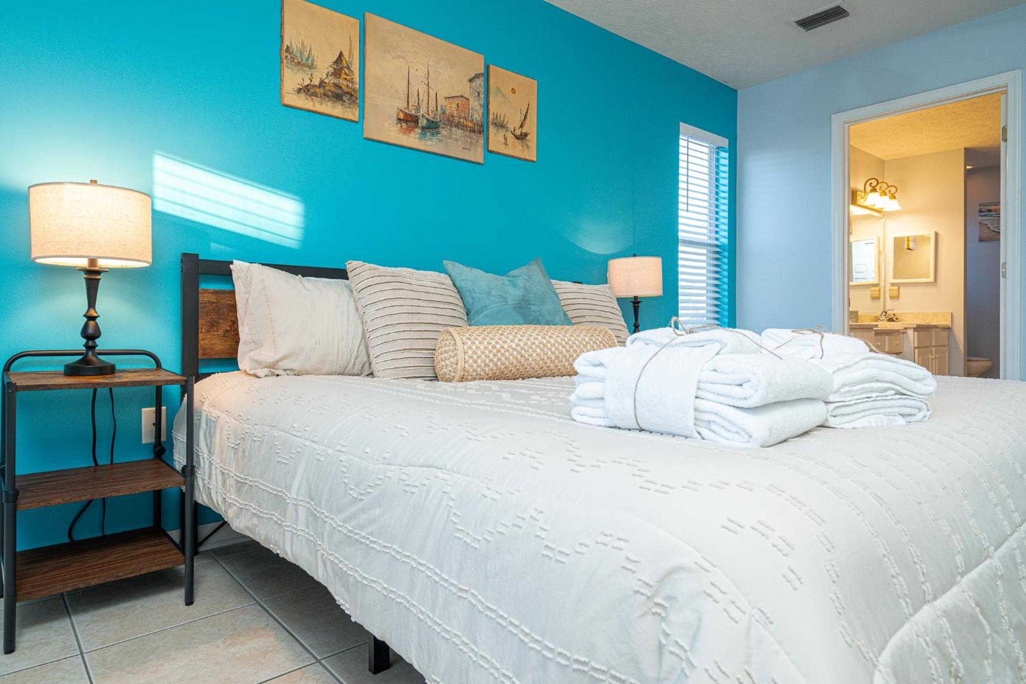 Three-Bedroom House - Photo 13