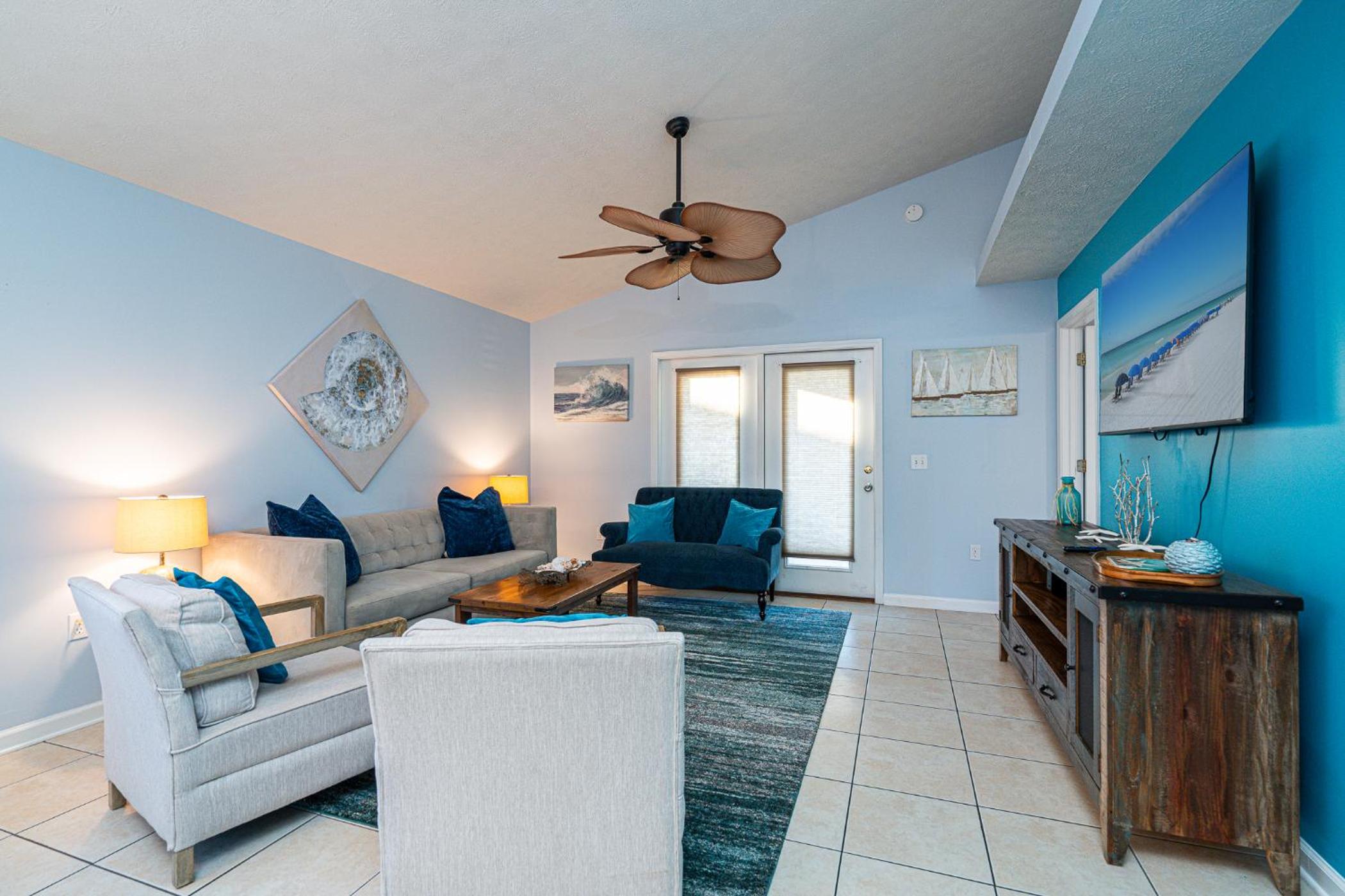 Three-Bedroom House - Photo 44