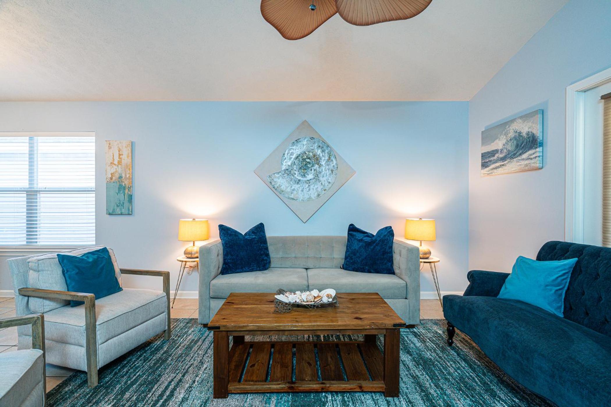 Three-Bedroom House - Photo 1