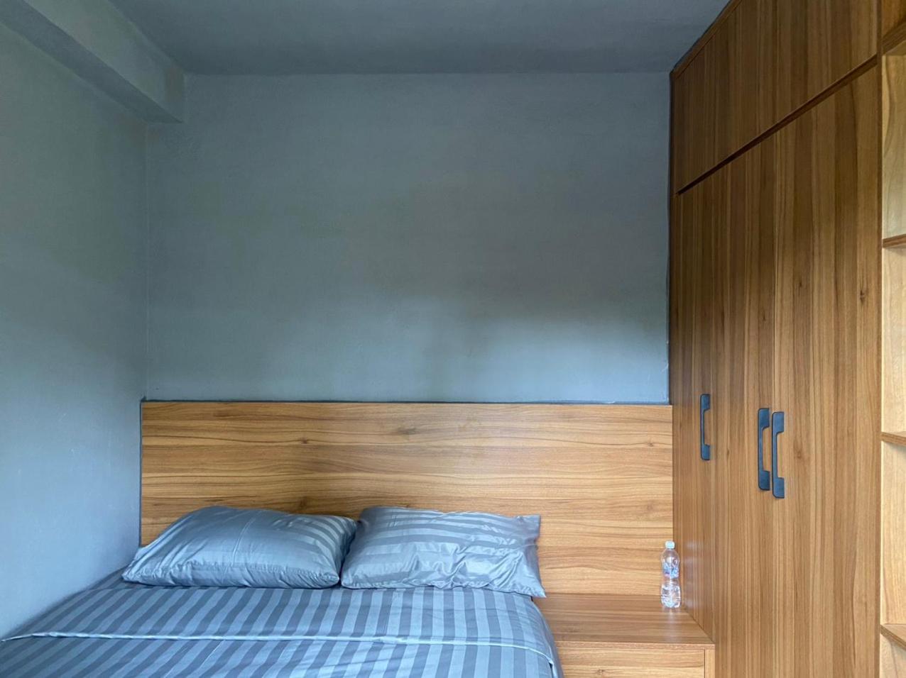 One-Bedroom House photo 1