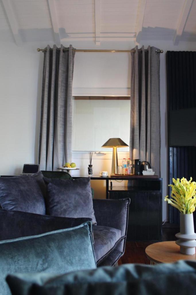 Deluxe Suite with Sea View