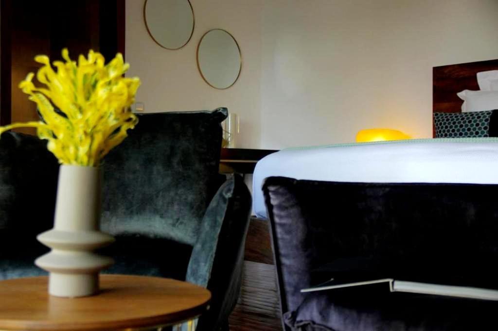 Deluxe Suite with Sea View photo 3