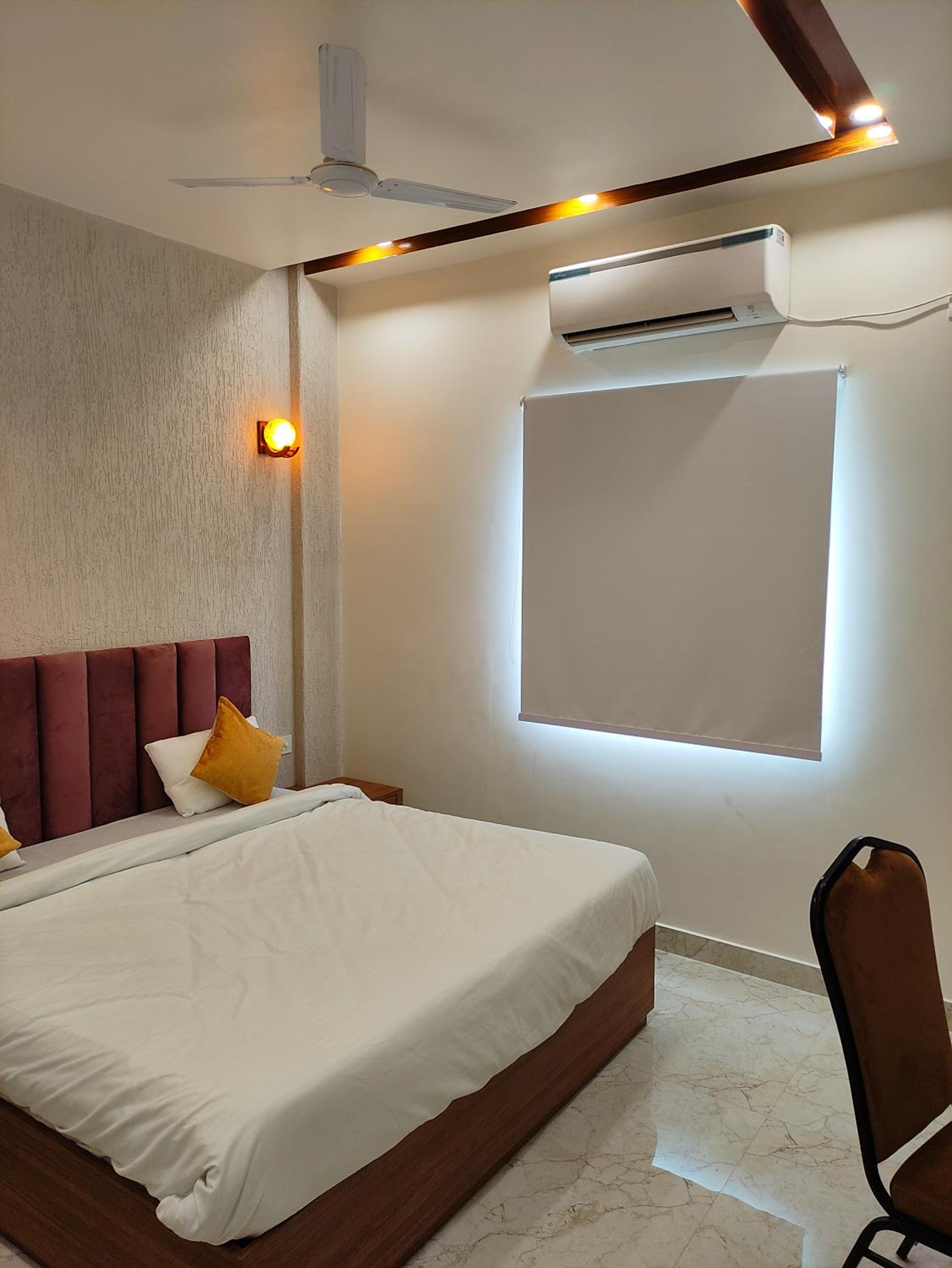 Deluxe Room - Photo 5