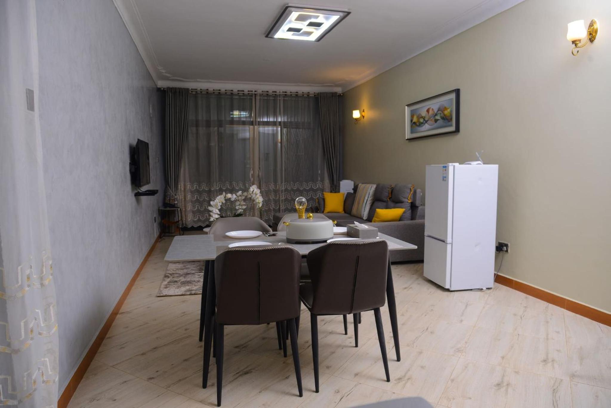 Apartment photo 1