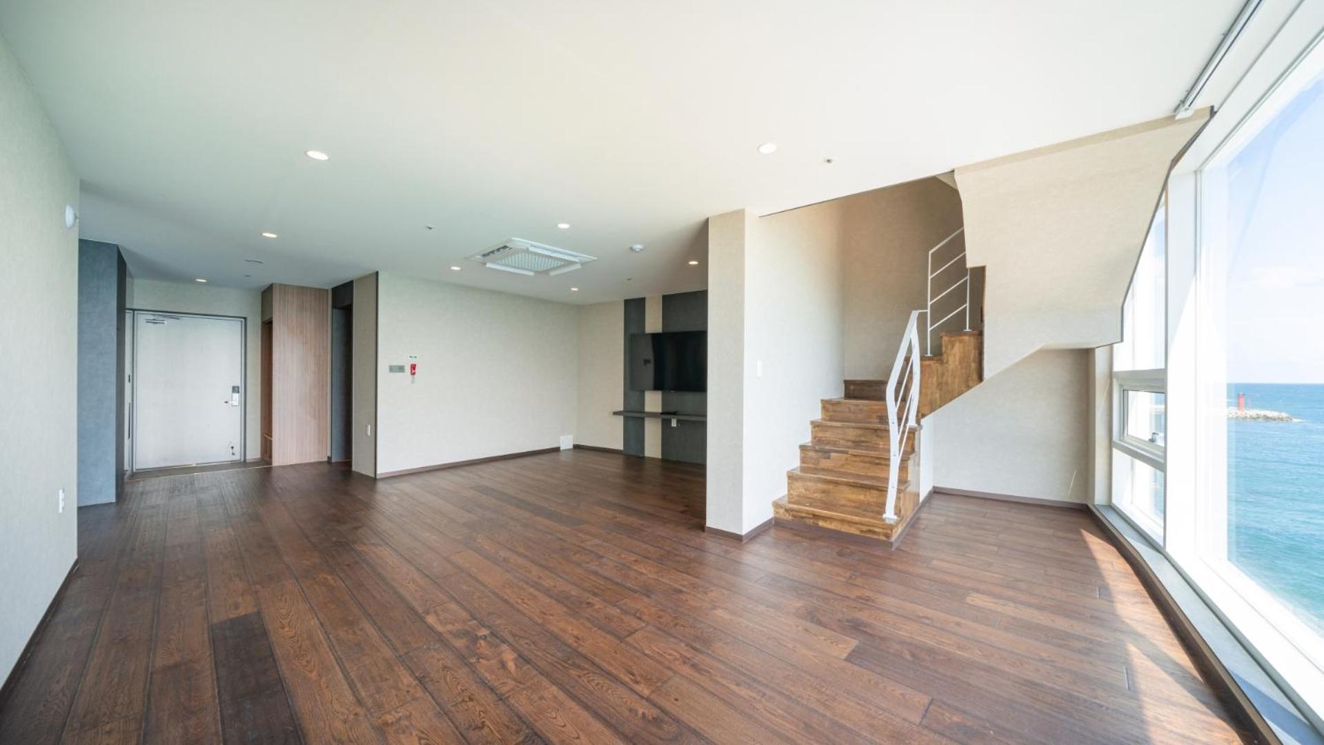 Suite with Sea View - Photo 5
