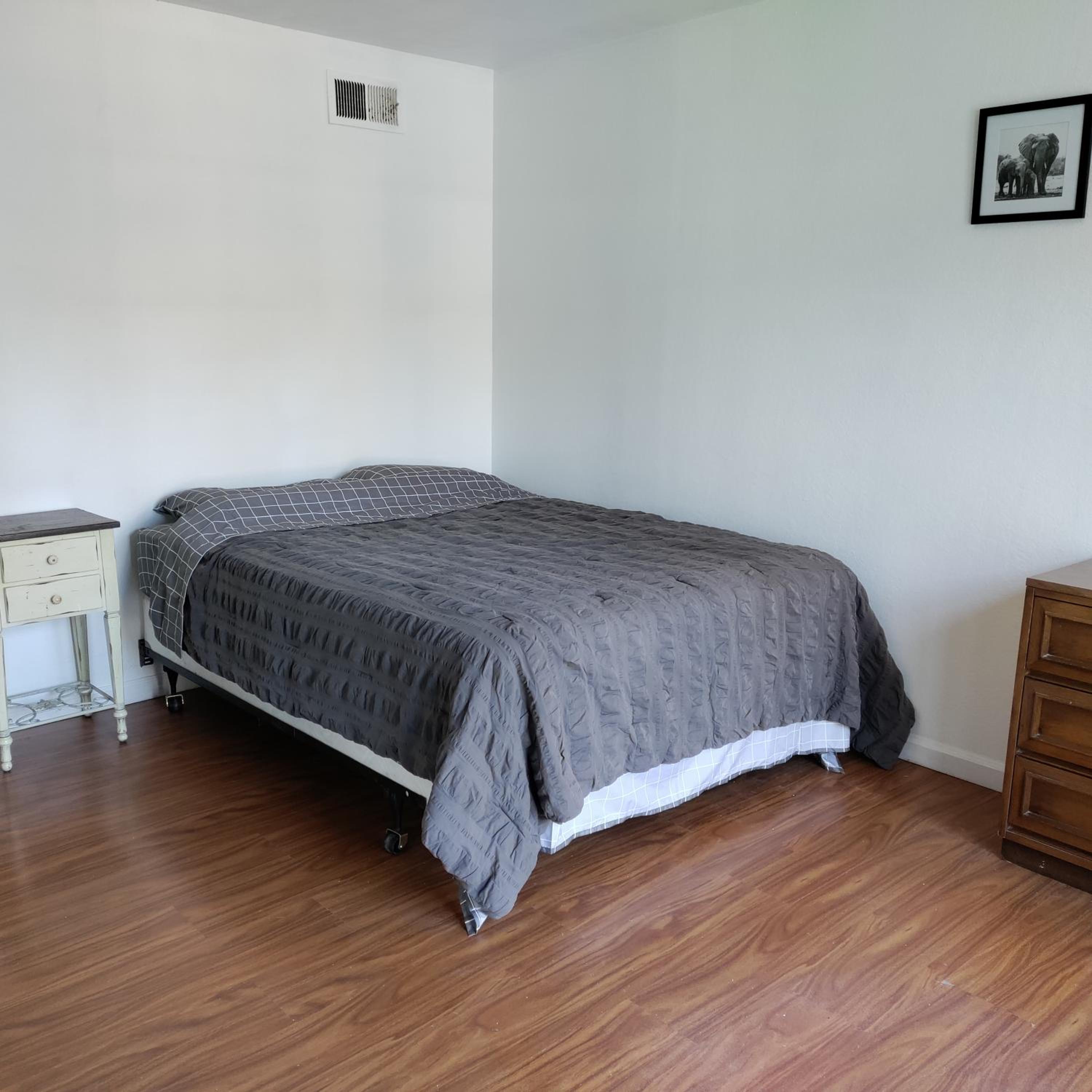 Four-Bedroom House photo 1