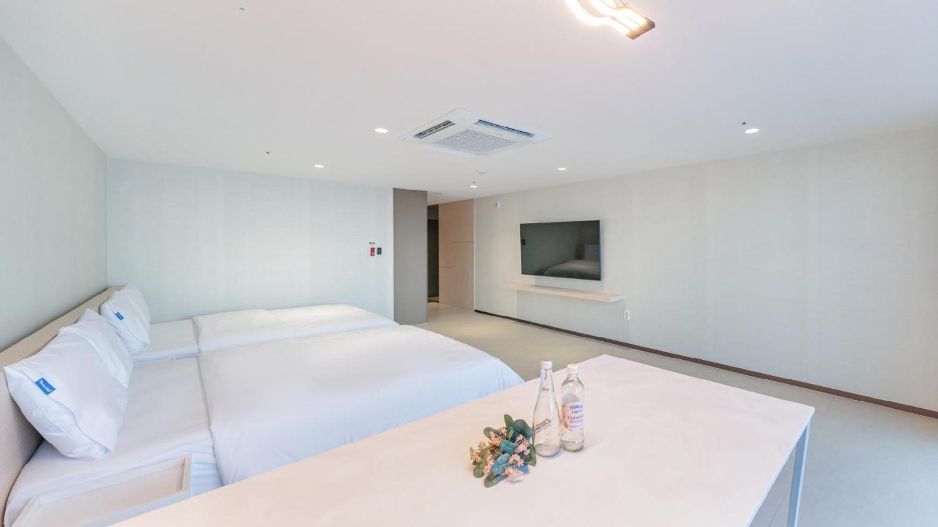 Superior Double Room - Photo 3