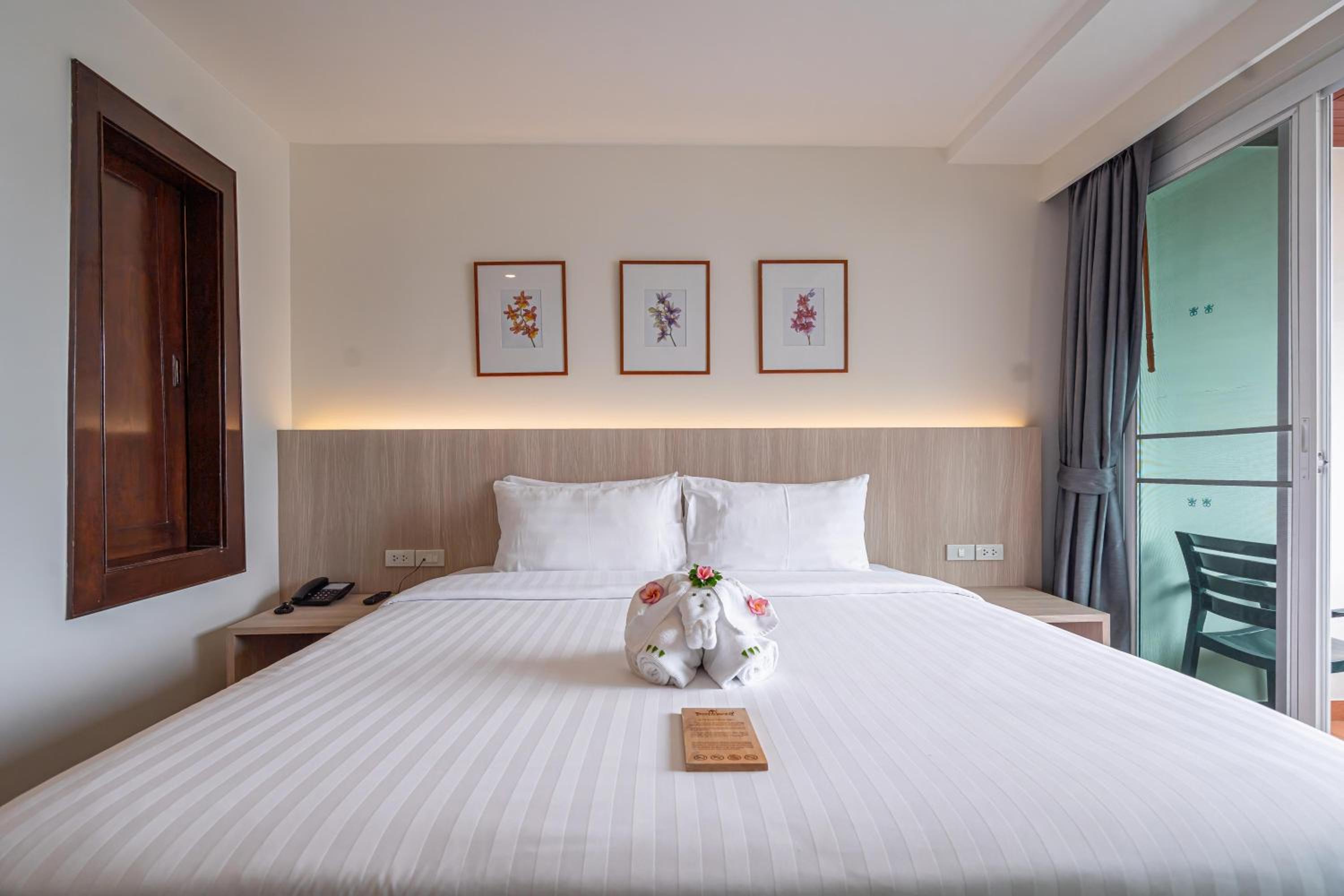 Standard Double Room - Photo 3