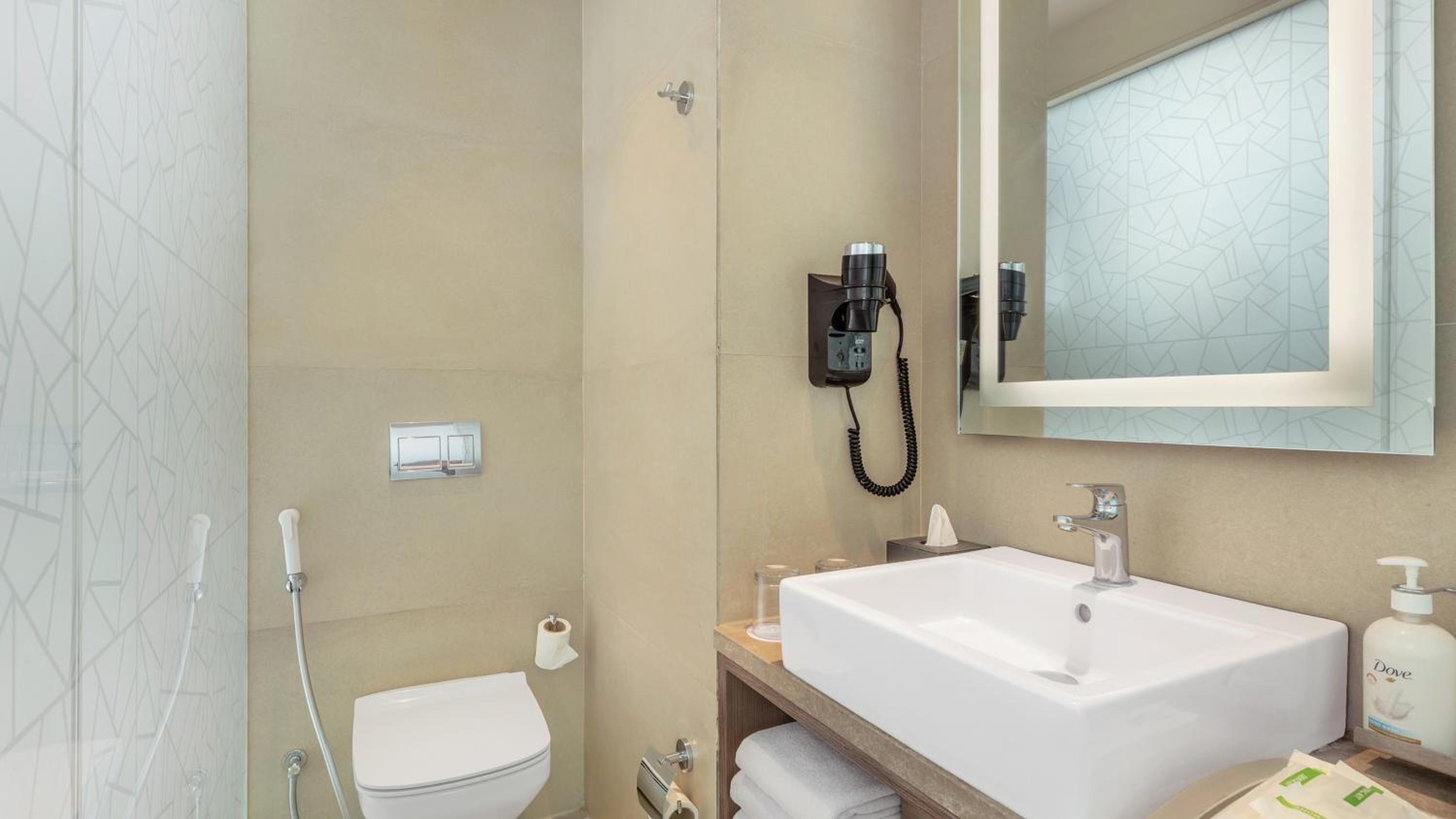 Standard King Room with City View - High Floor - Photo 11