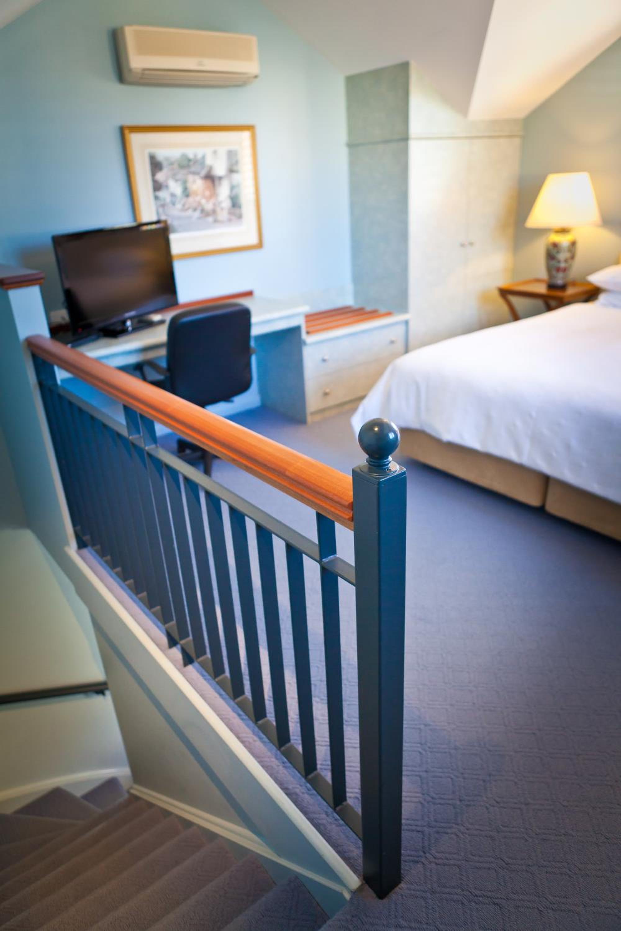 One-Bedroom Garden Suite - Photo 8