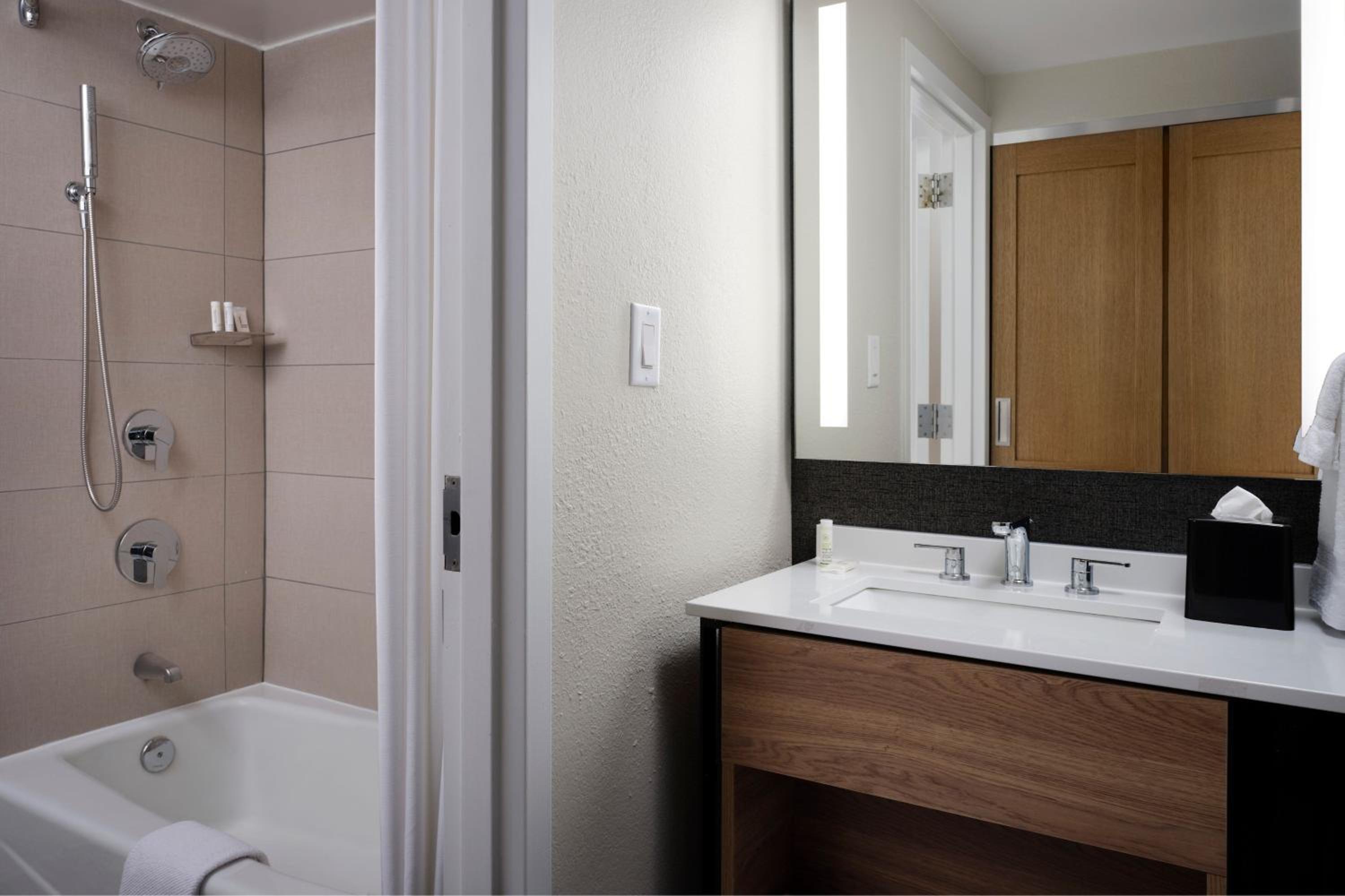 Sheraton Grand Rapids Airport Hotel, Foto 6