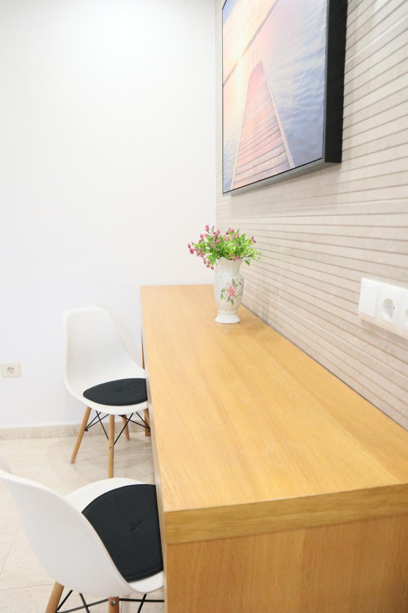 Double Room with Private Bathroom - Photo 3
