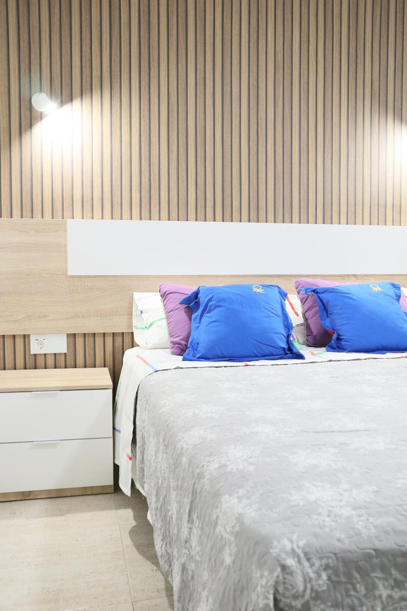 Double Room with Private Bathroom - Photo 23