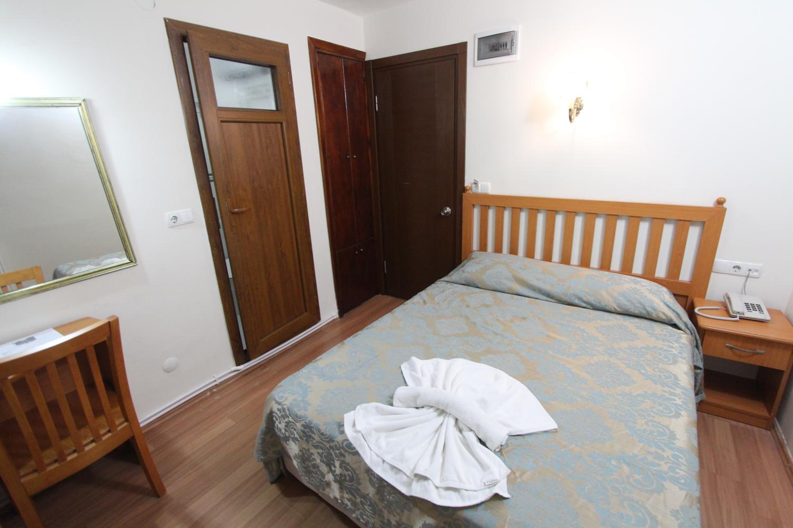 Single Room photo 3