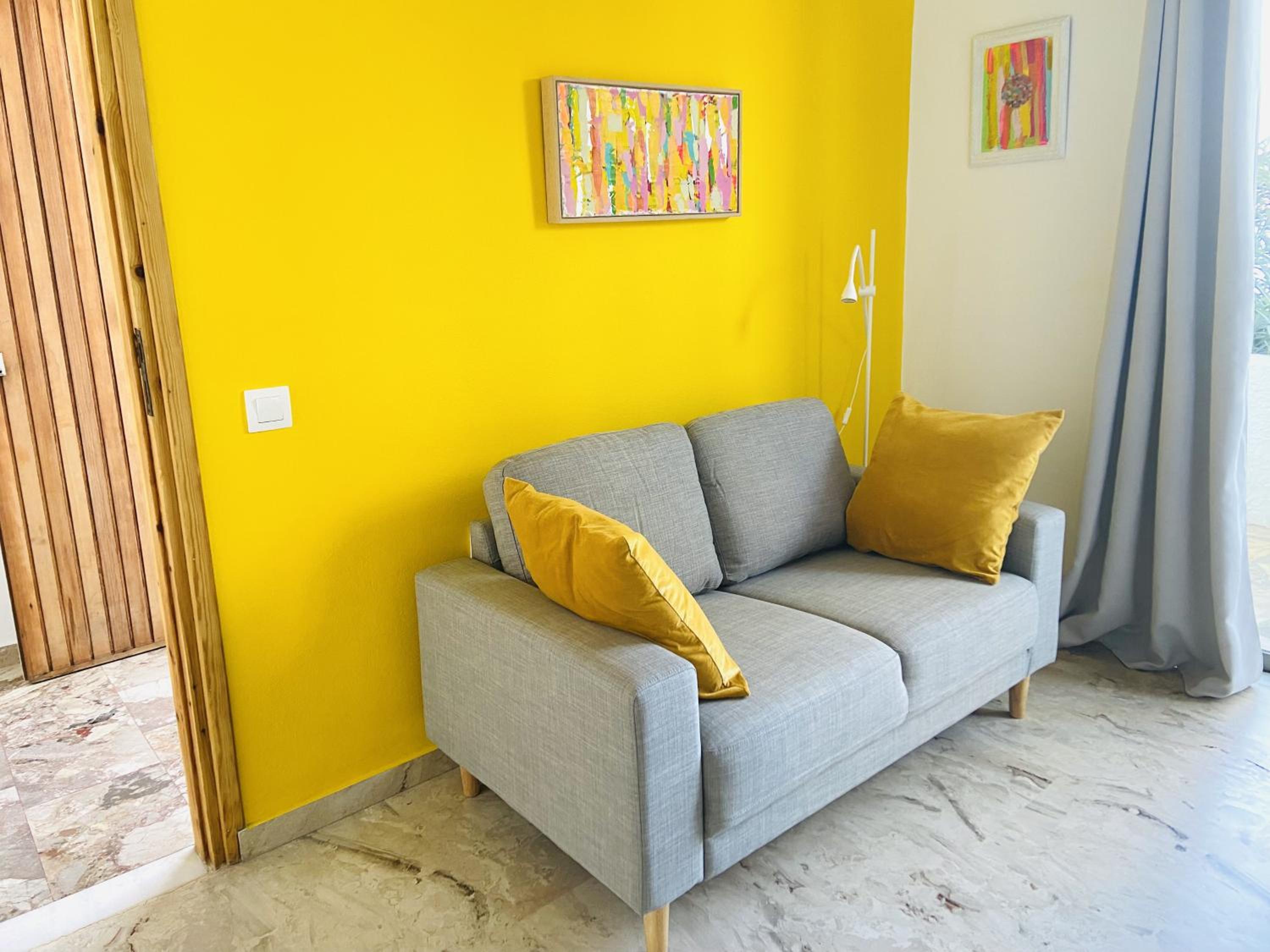 One-Bedroom Apartment - Beachfront - Photo 15