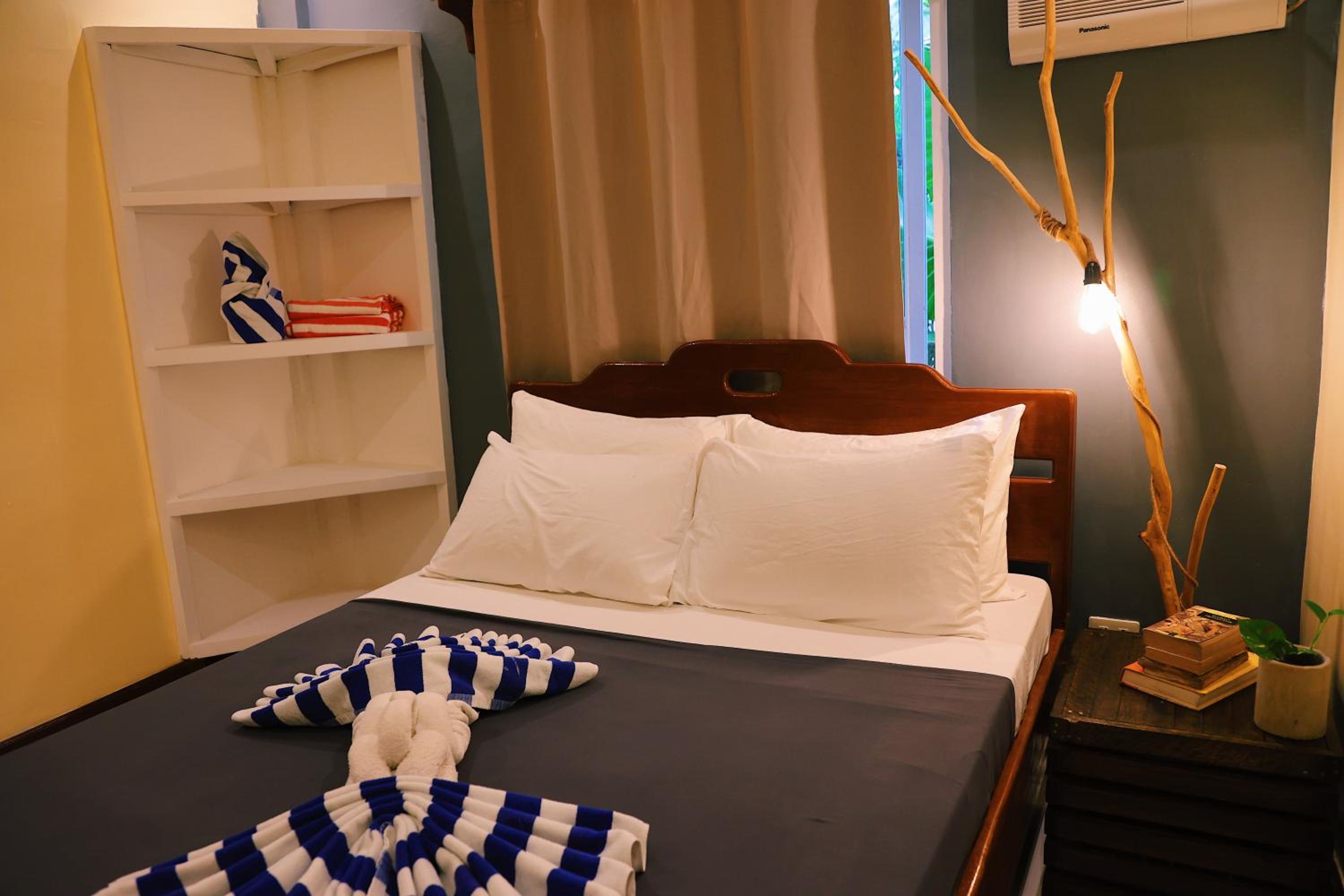 Three-Bedroom Villa - Photo 26