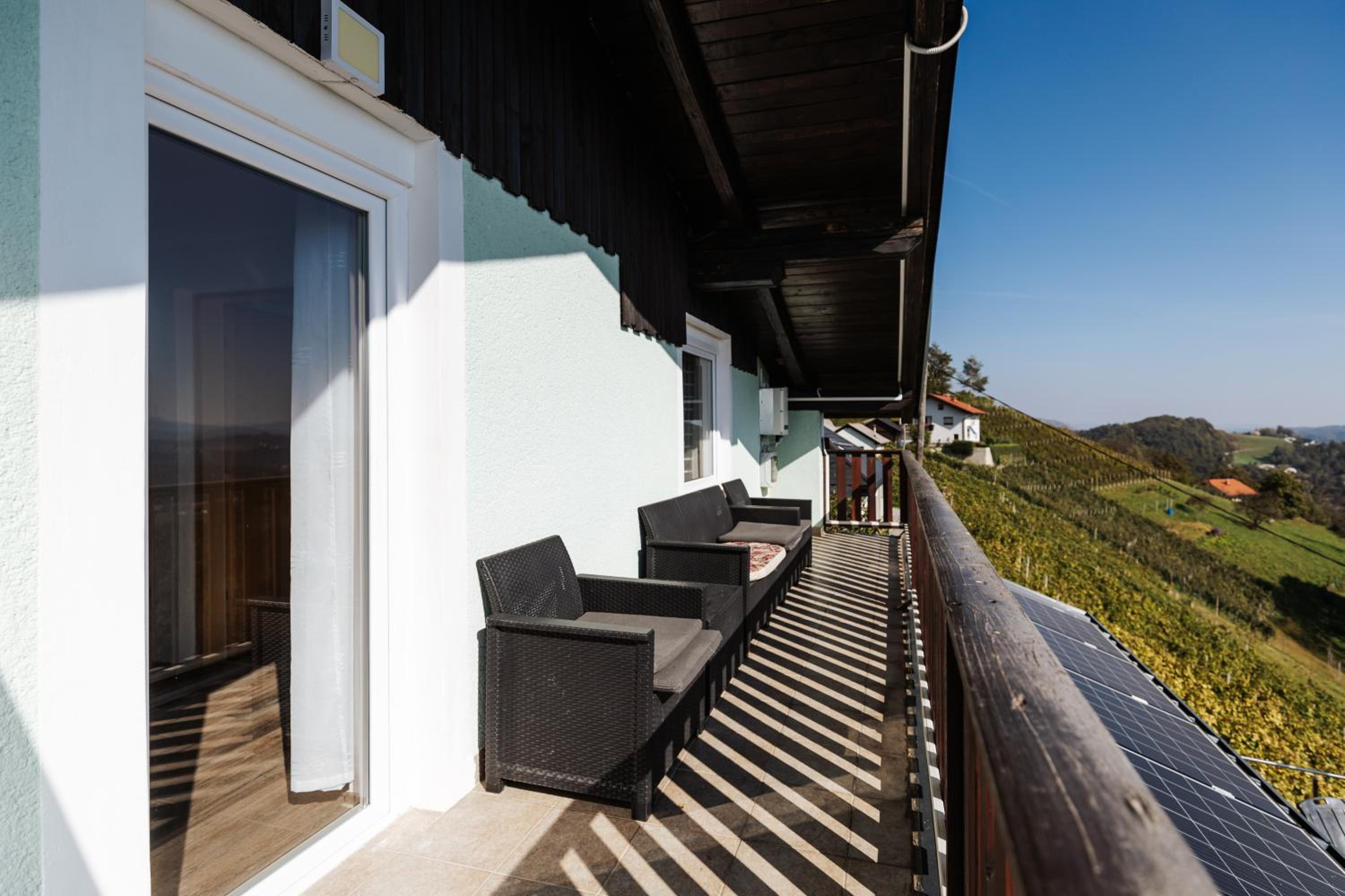Quadruple Room with Balcony photo 2
