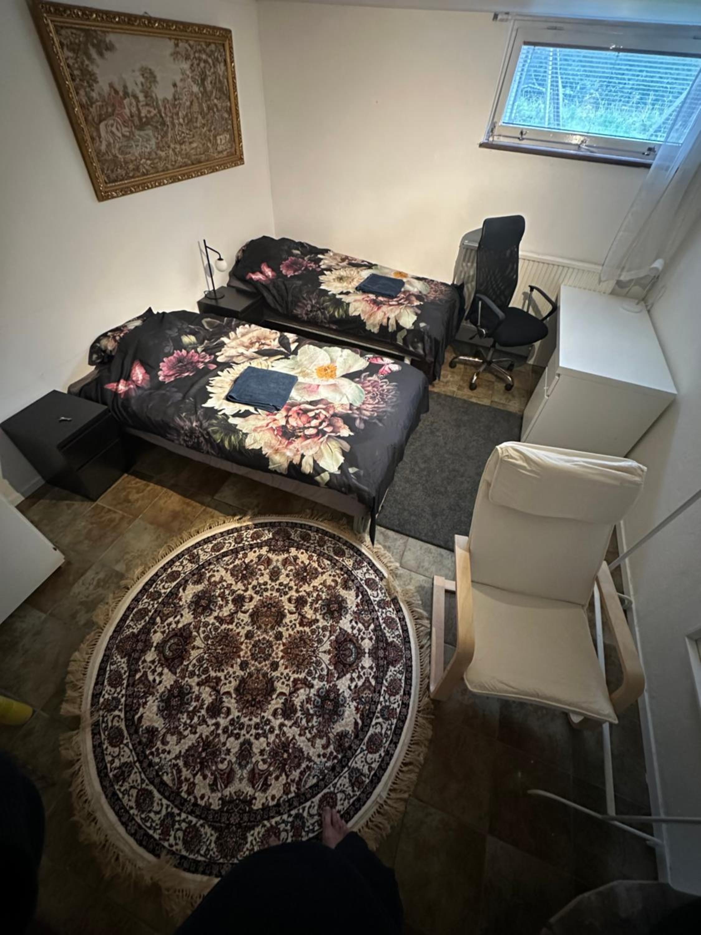 Double Room with Shared Bathroom photo 1