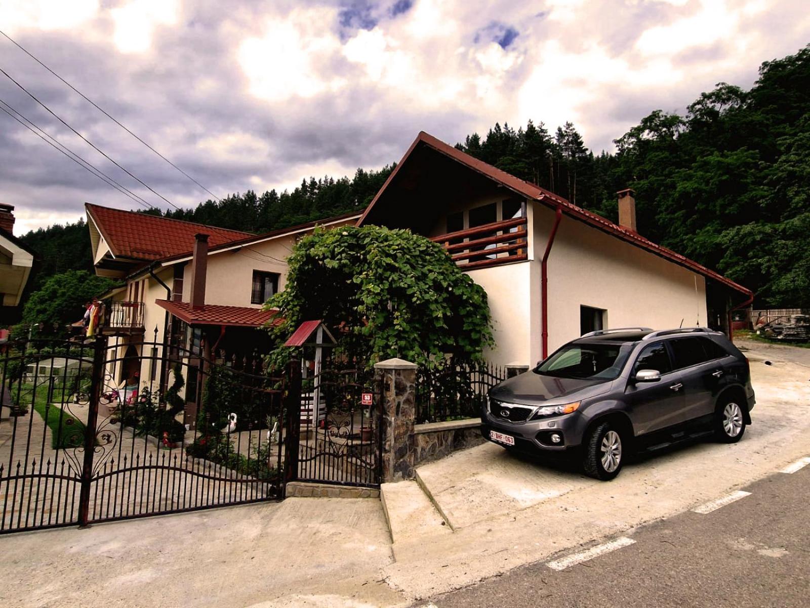 Four-Bedroom Vacation Home photo 2