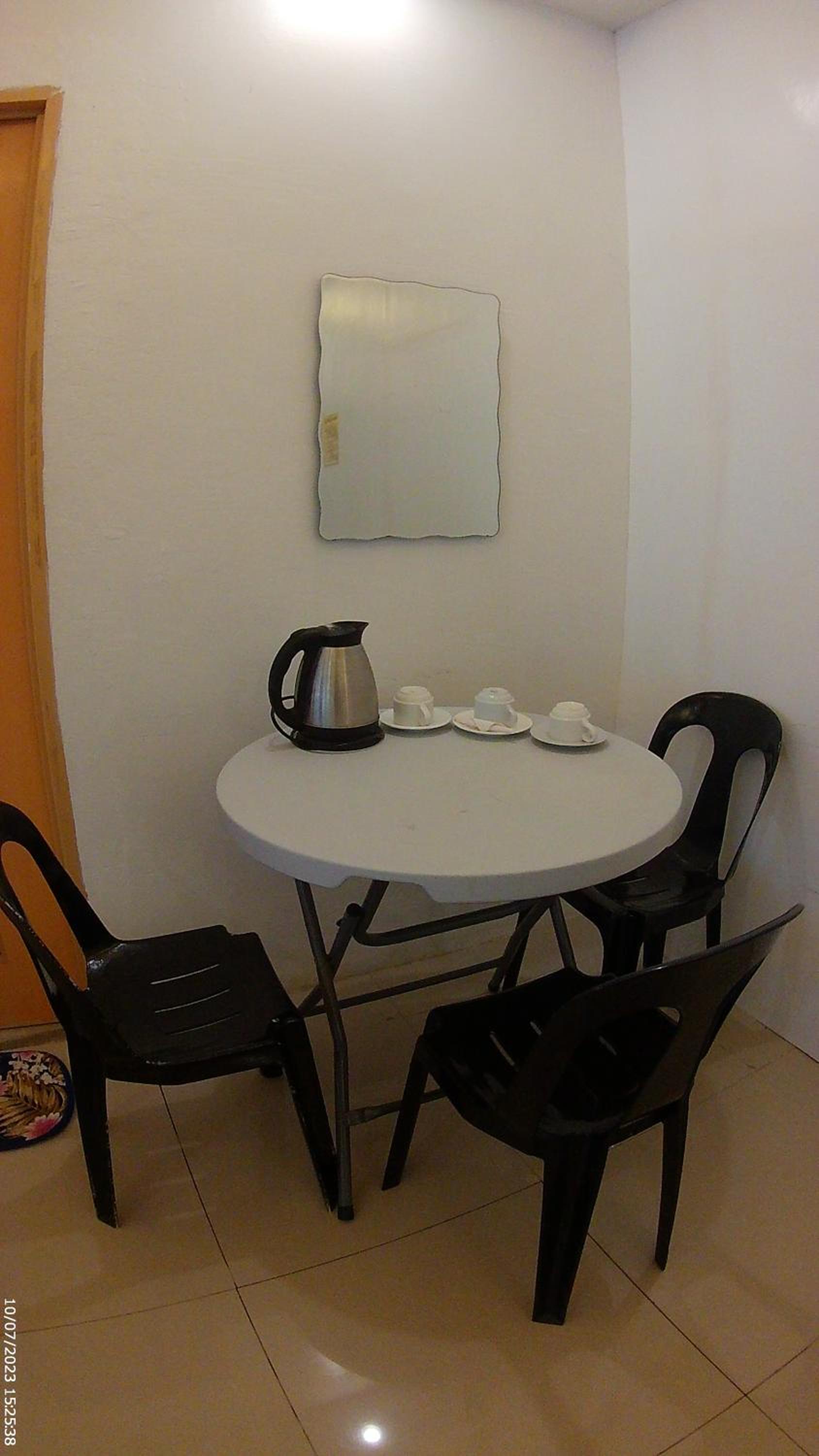 Mixed Dormitory Room photo 3