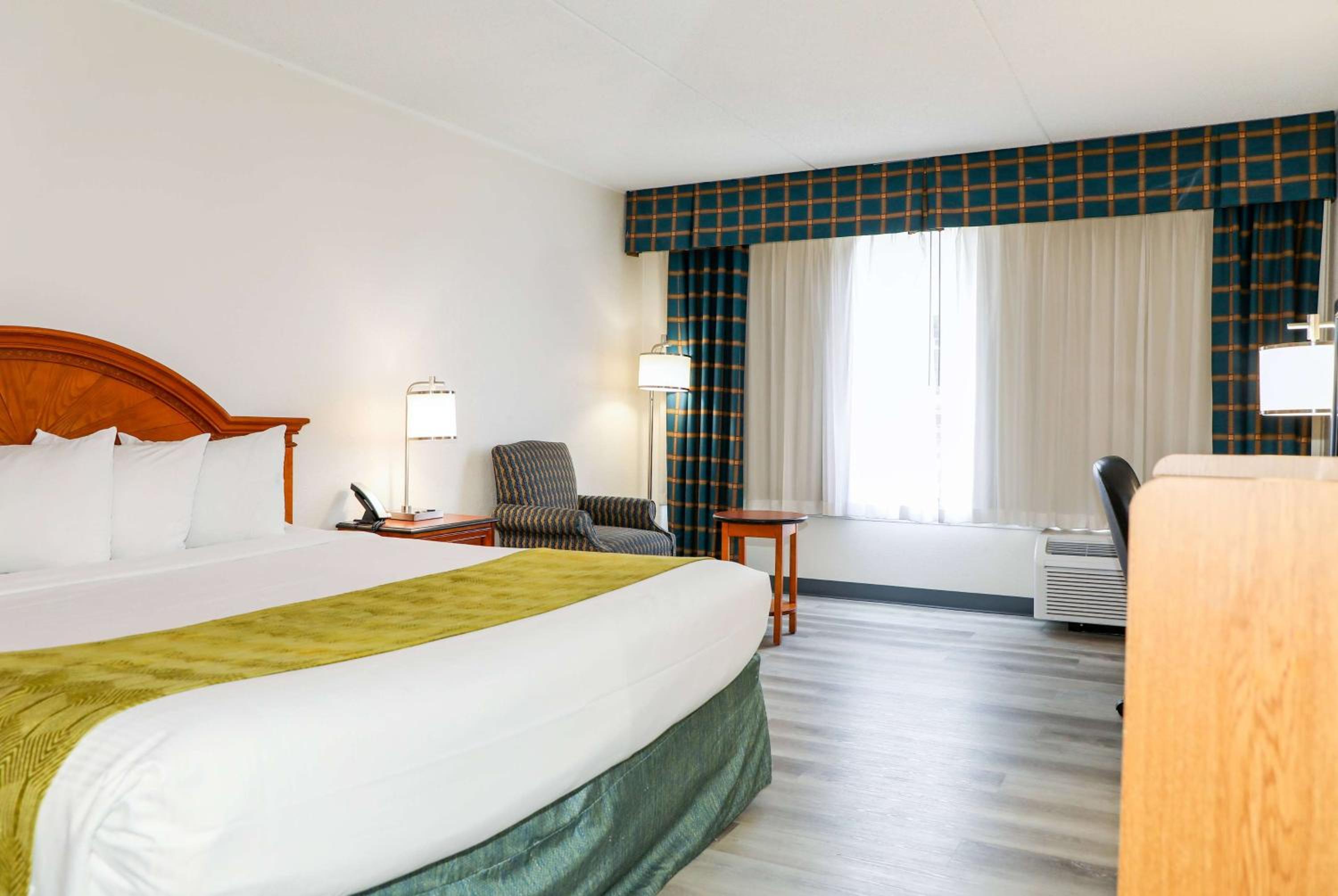 King Room - Disability Access/Non-Smoking - Photo 1