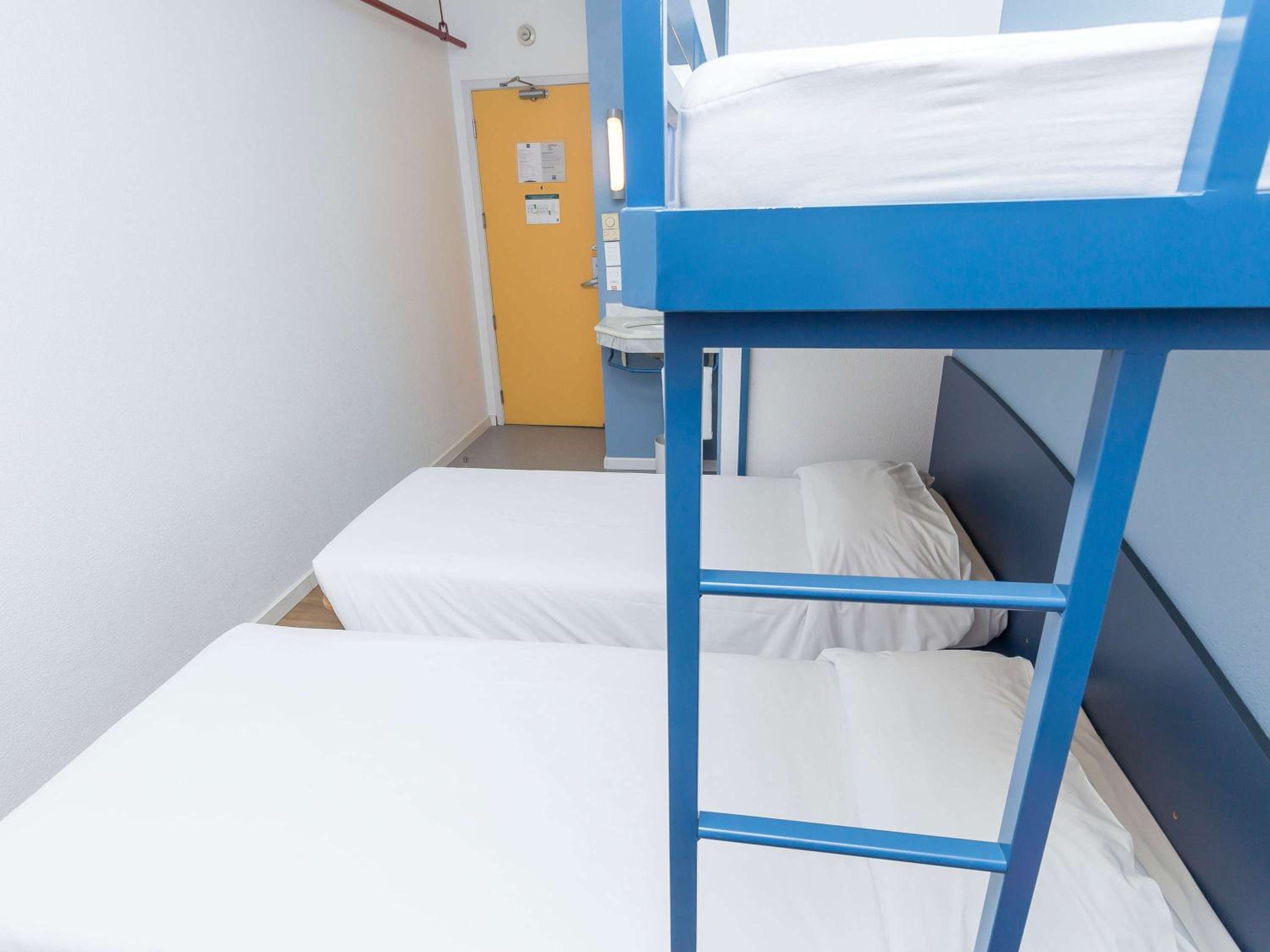 Standard Apartment with Twin Beds