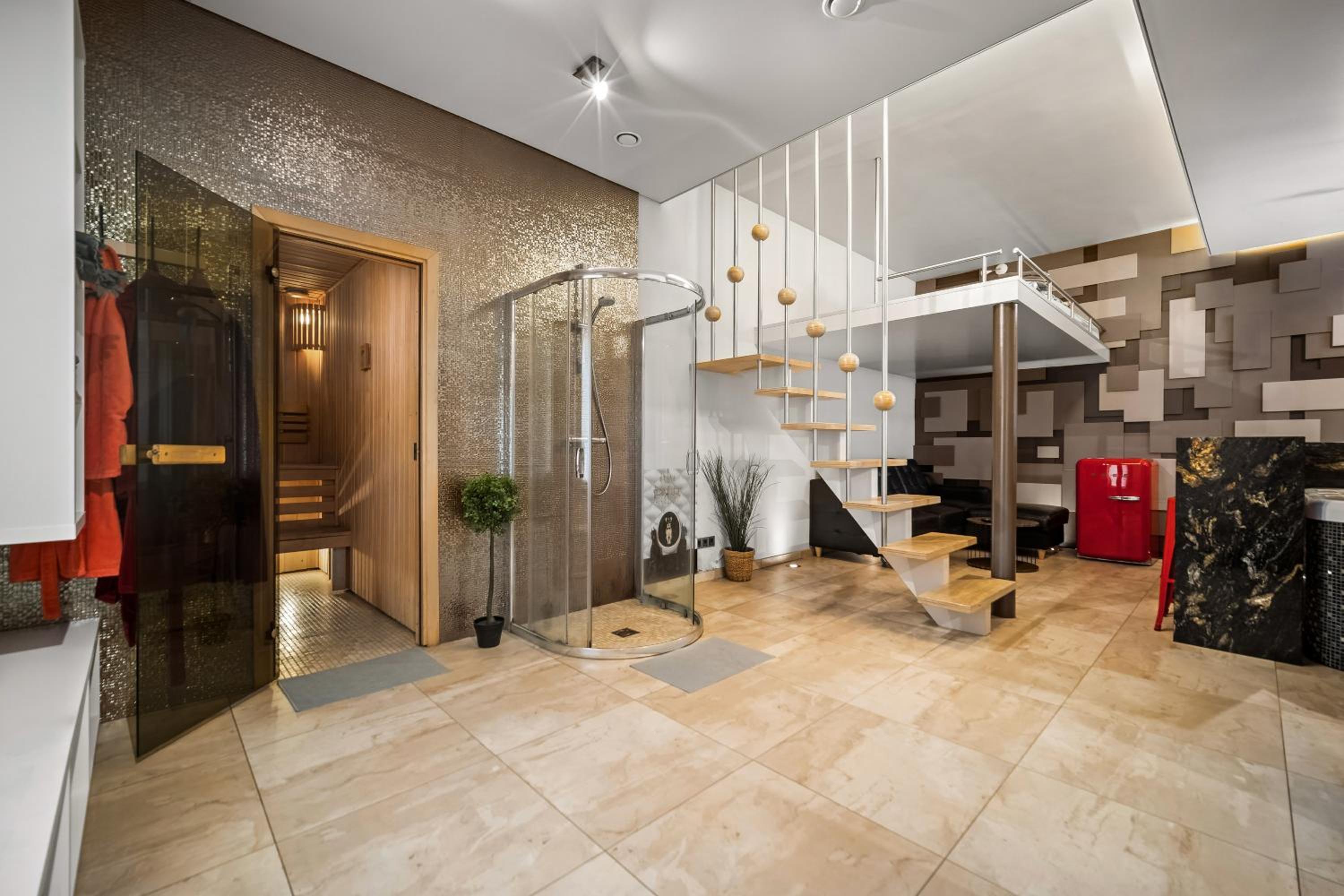 Apartment with Sauna - Photo 5