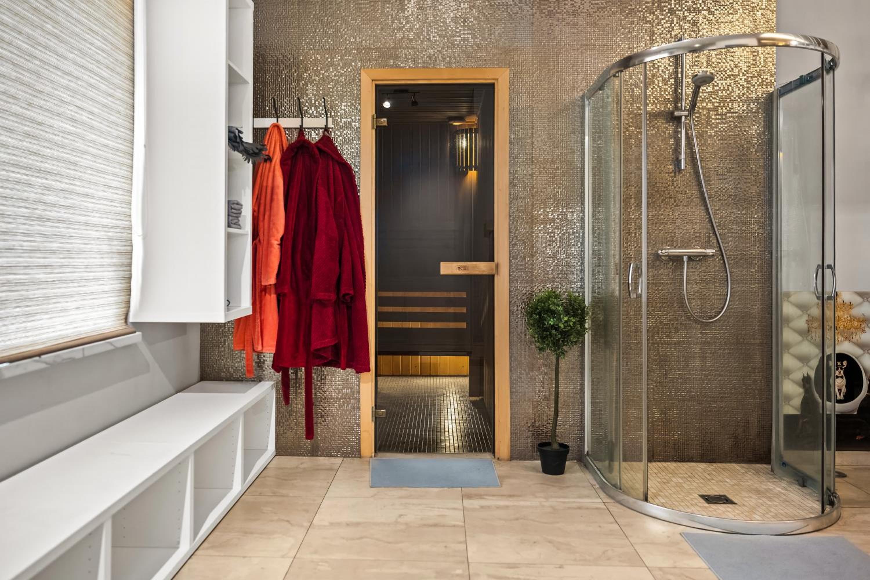 Apartment with Sauna - Photo 9