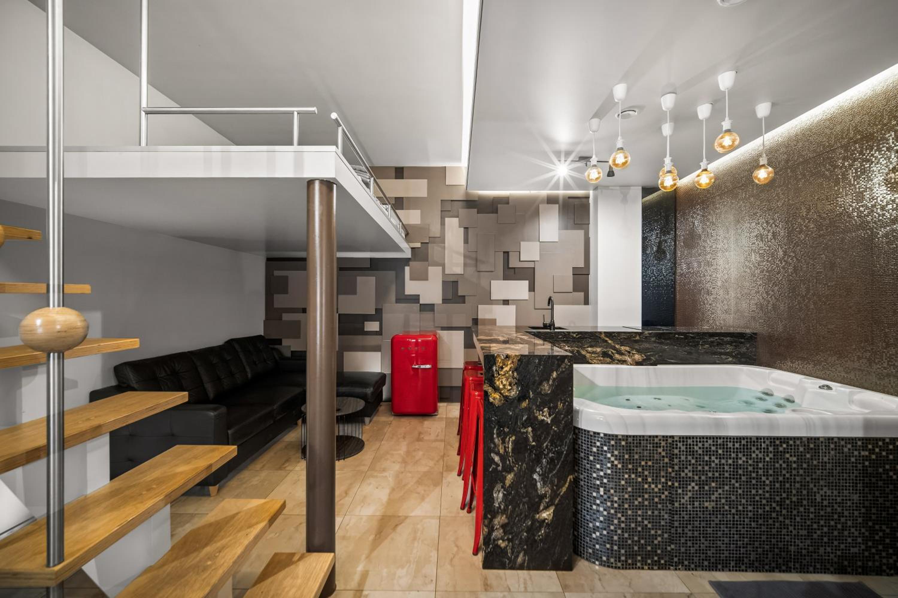 Apartment with Sauna - Photo 12