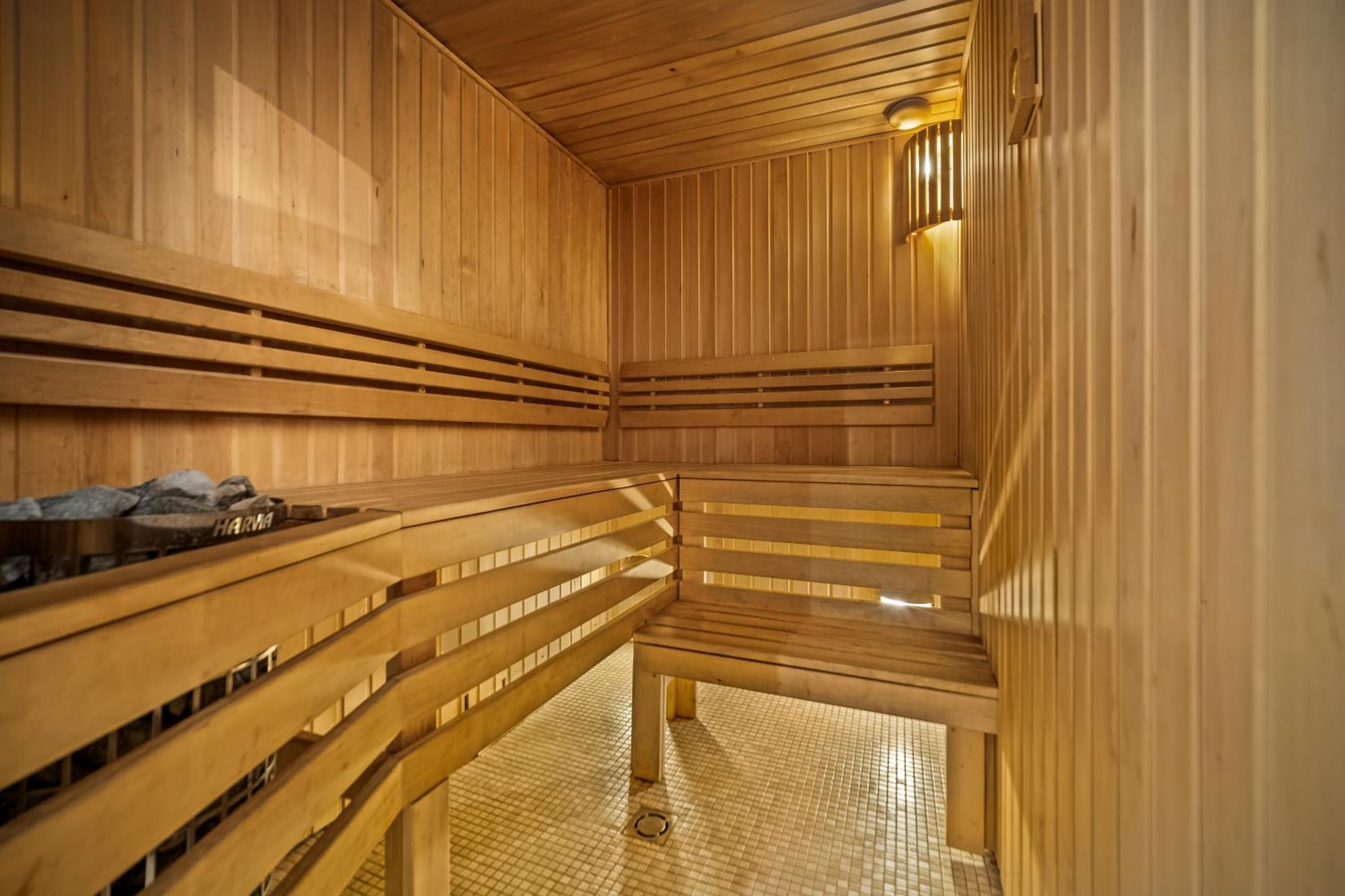 Apartment with Sauna - Photo 20