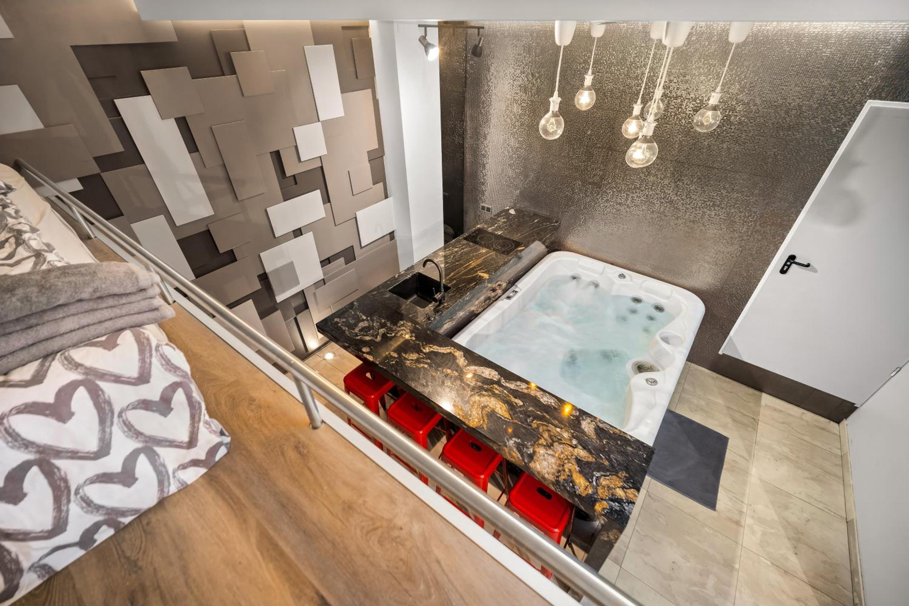 Apartment with Sauna - Photo 17