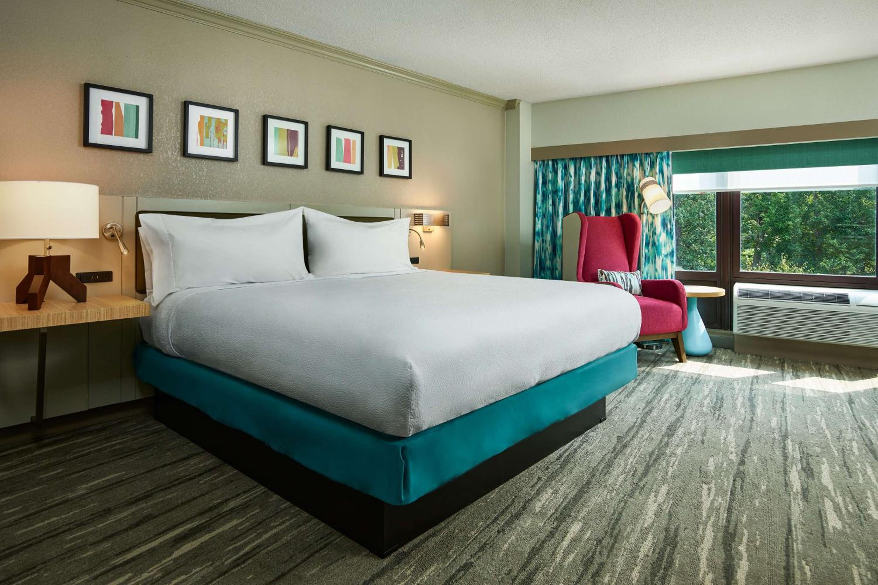 Junior King Suite - Photo 3