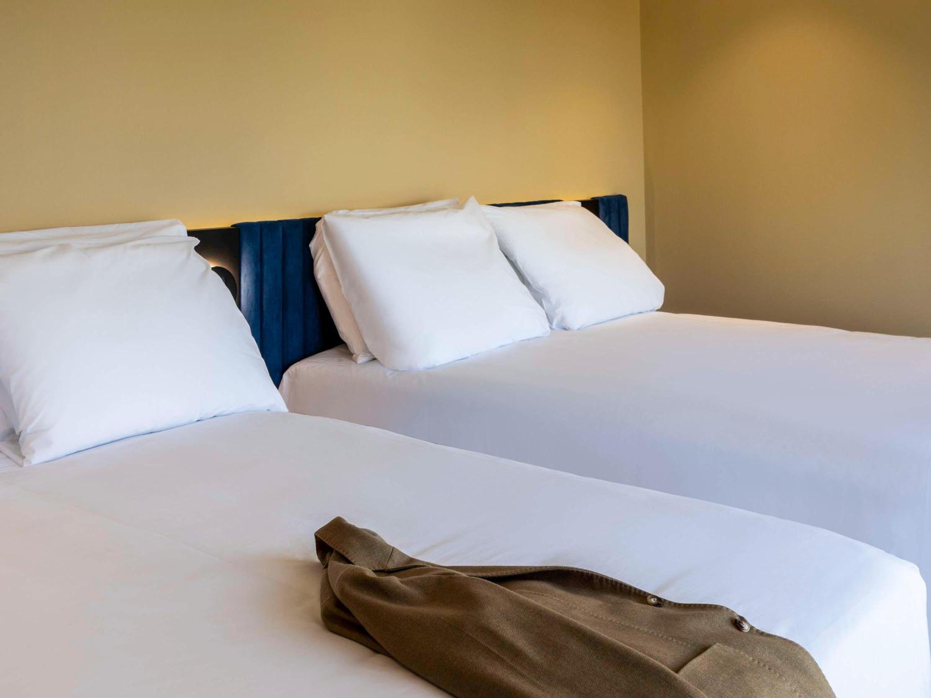 Superior Room with Two Double Beds - Photo 1