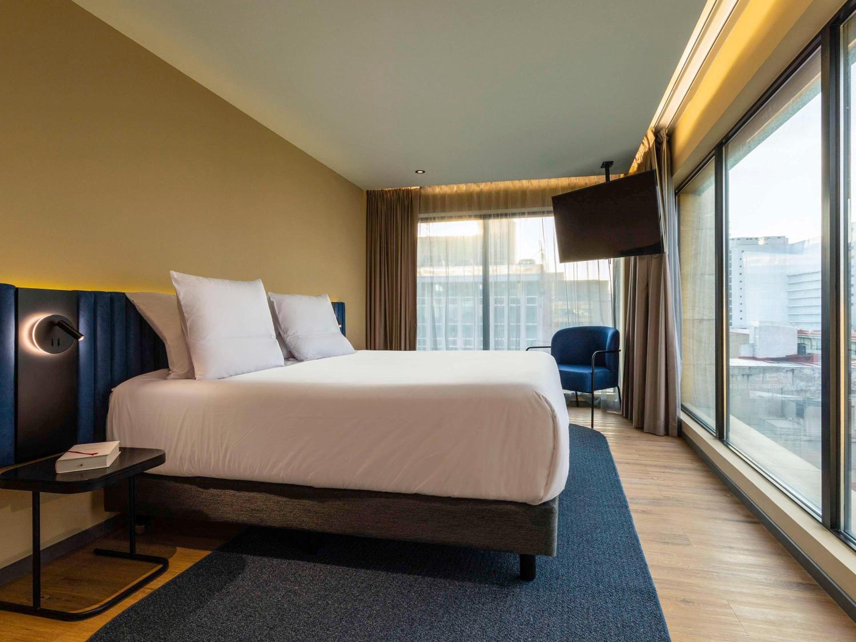 Deluxe King Room  - Photo 1