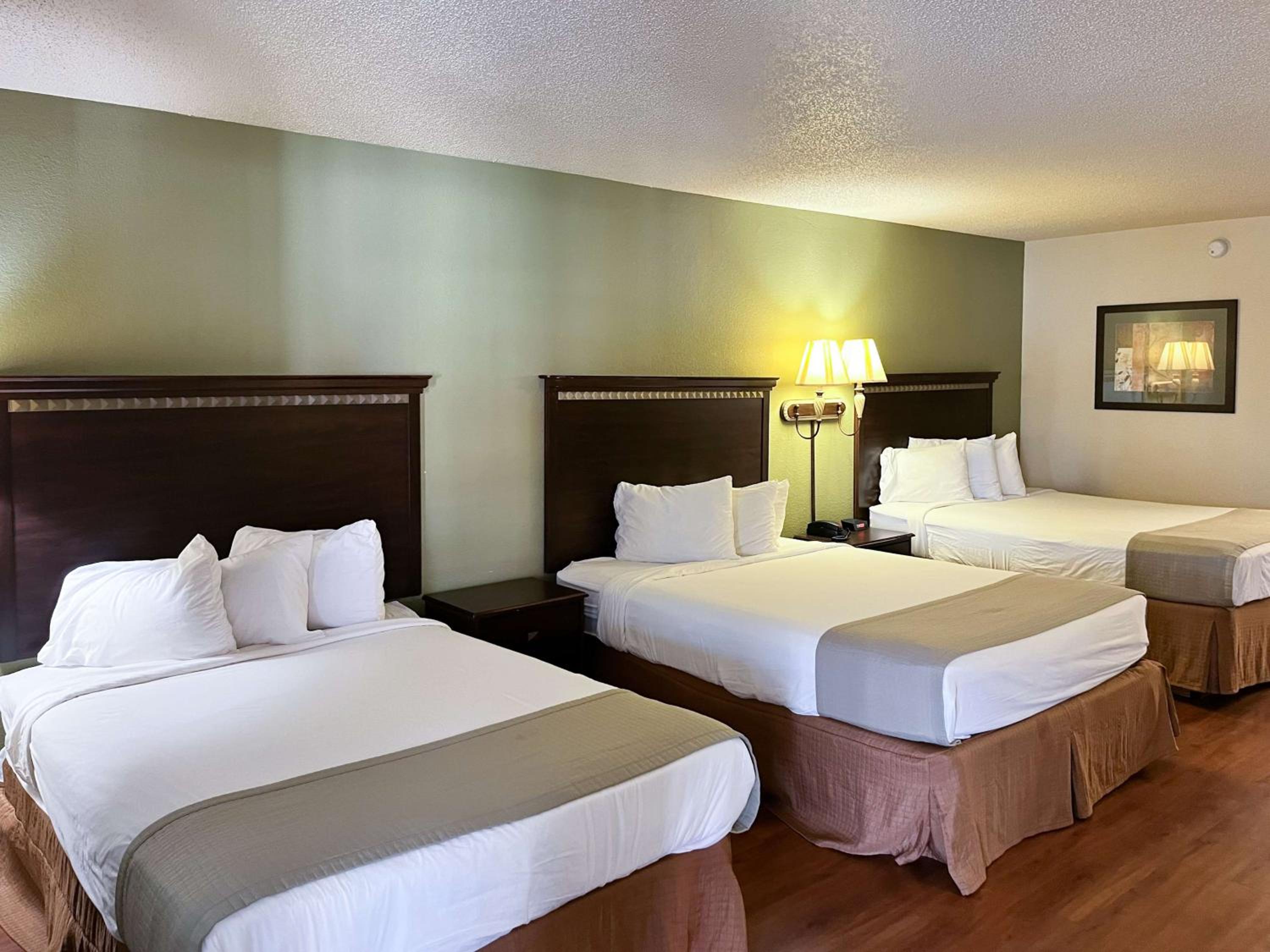 Deluxe Triple Room - Non-Smoking