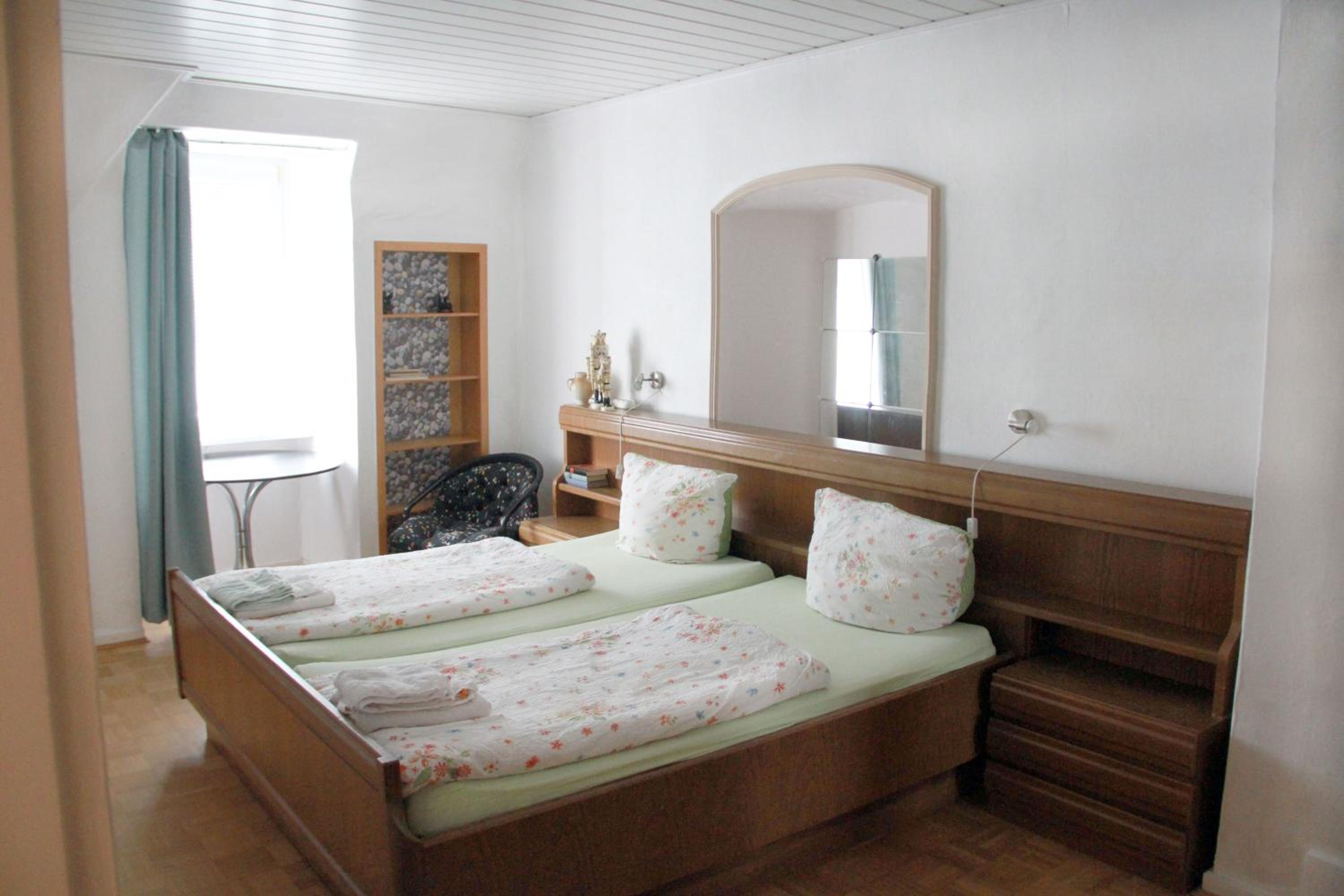 Two-Bedroom Apartment - Apartment 3 photo 2