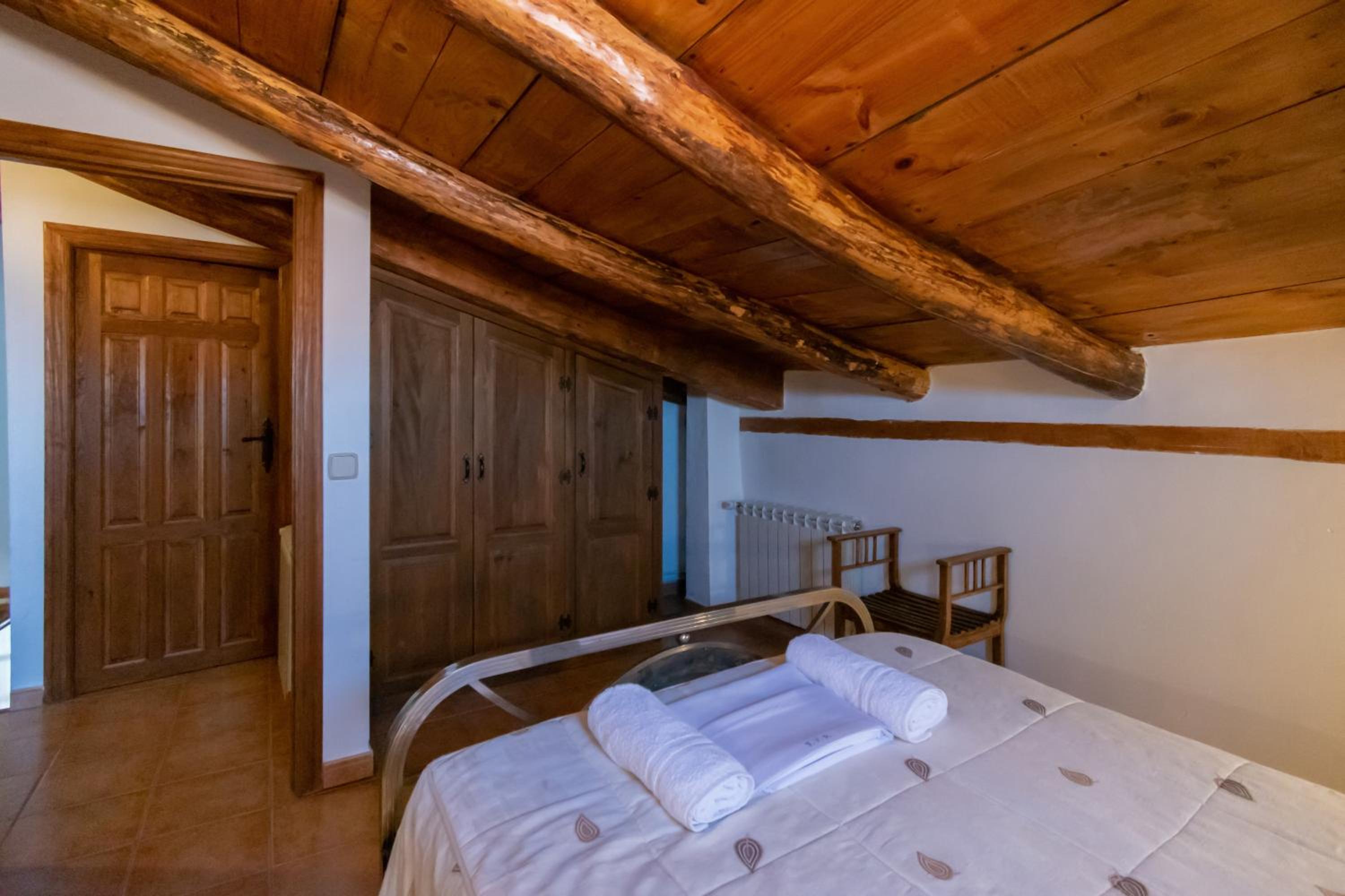 Three-Bedroom Vacation Home  photo 2