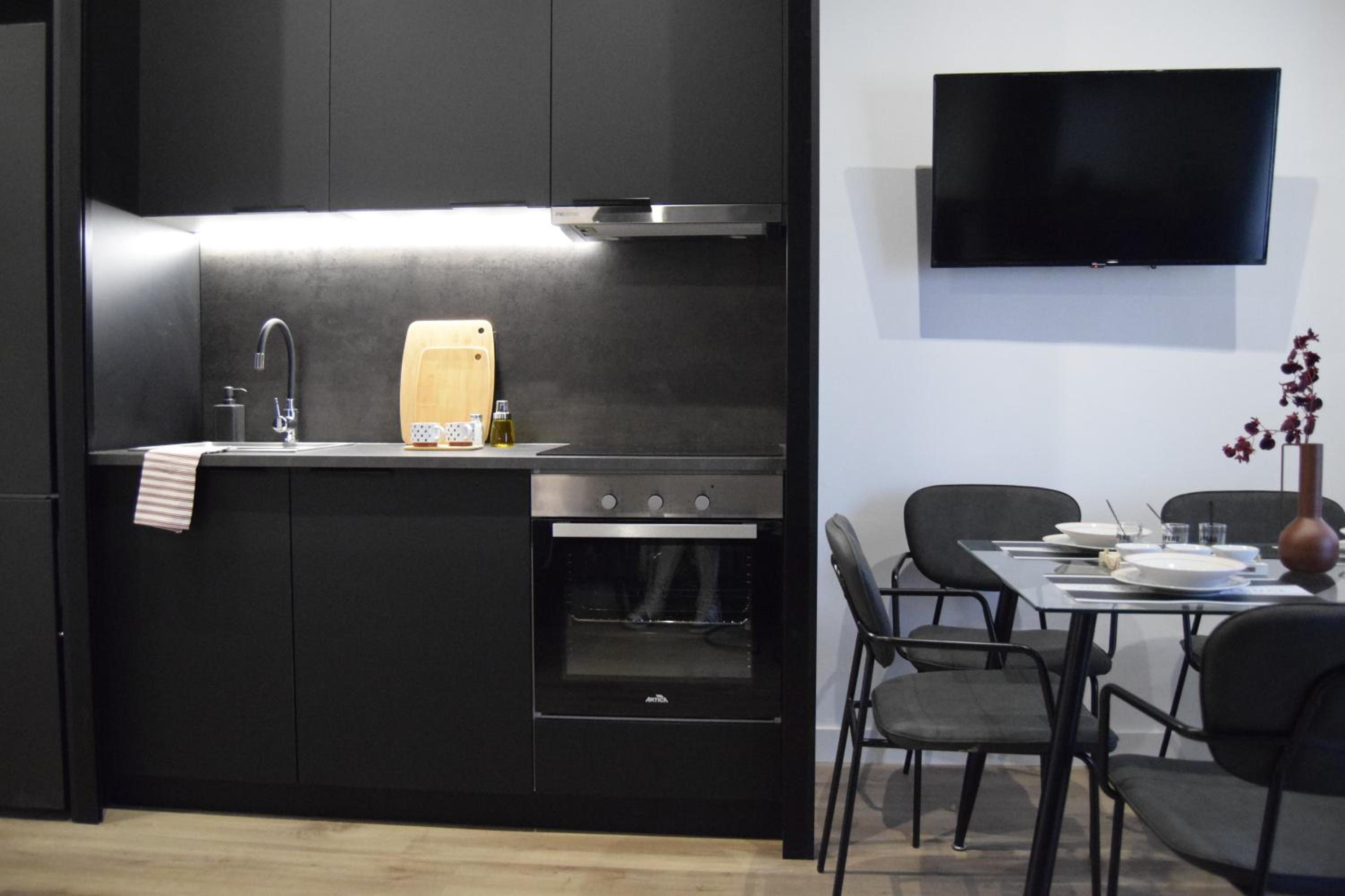Penthouse Apartment - Photo 22