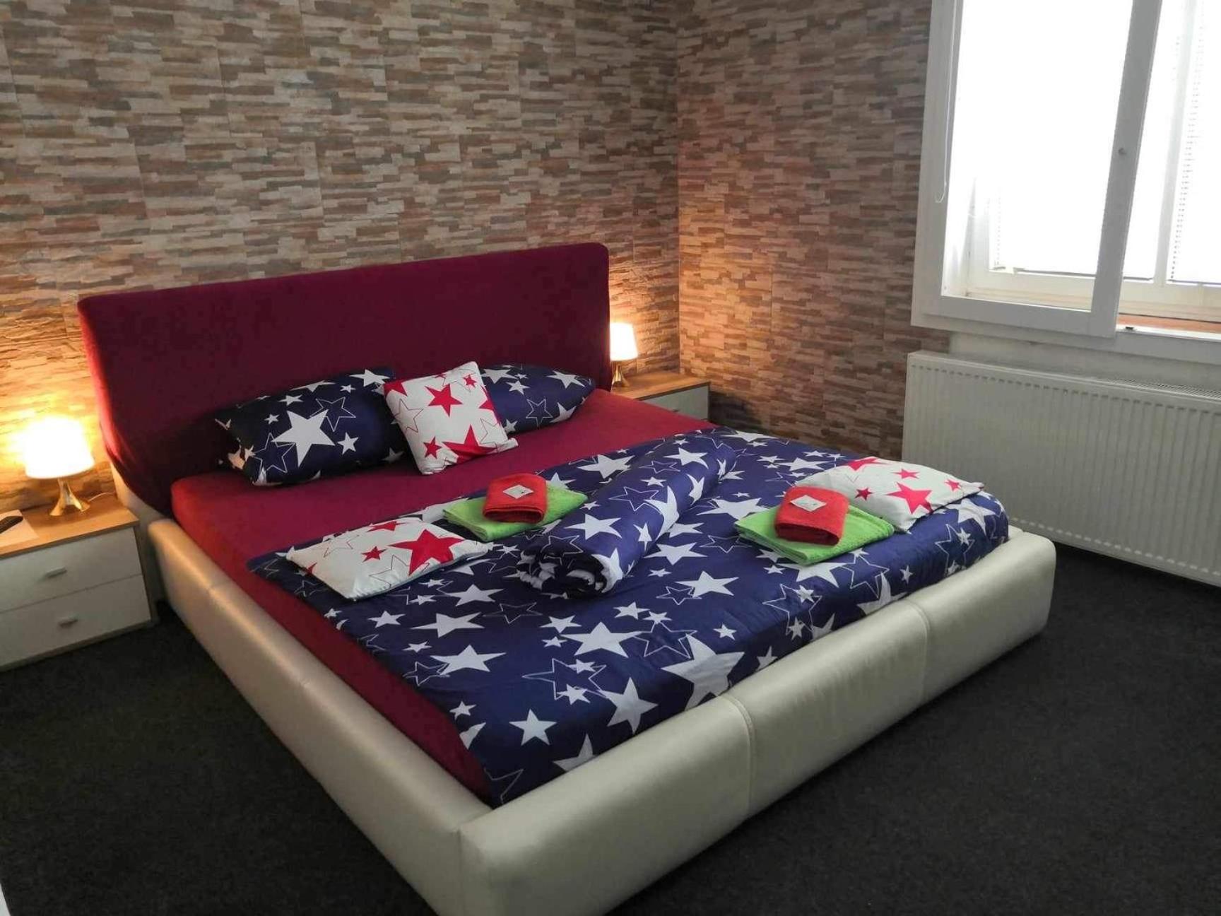 Double Room with Private Bathroom - Photo 2