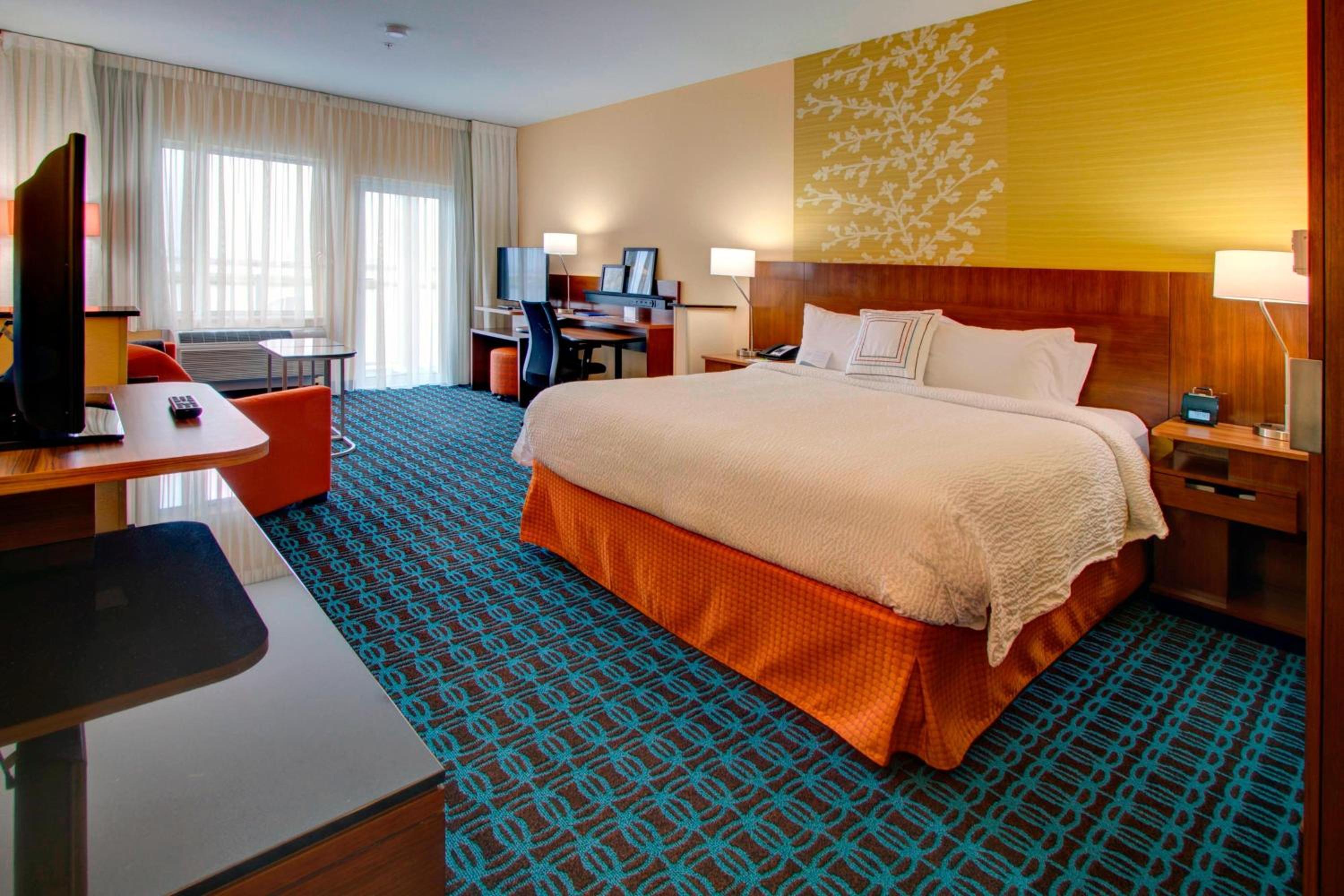 King Suite with Sofa Bed and Bay View - Mobility/Hearing Accessible with Roll-In Shower