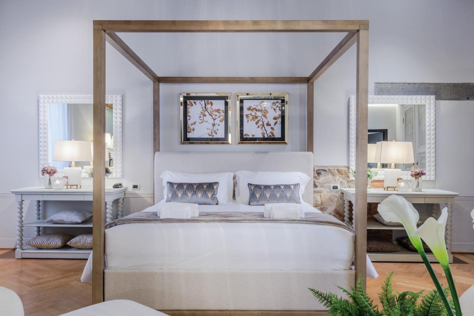 Deluxe Junior Suite photo 3