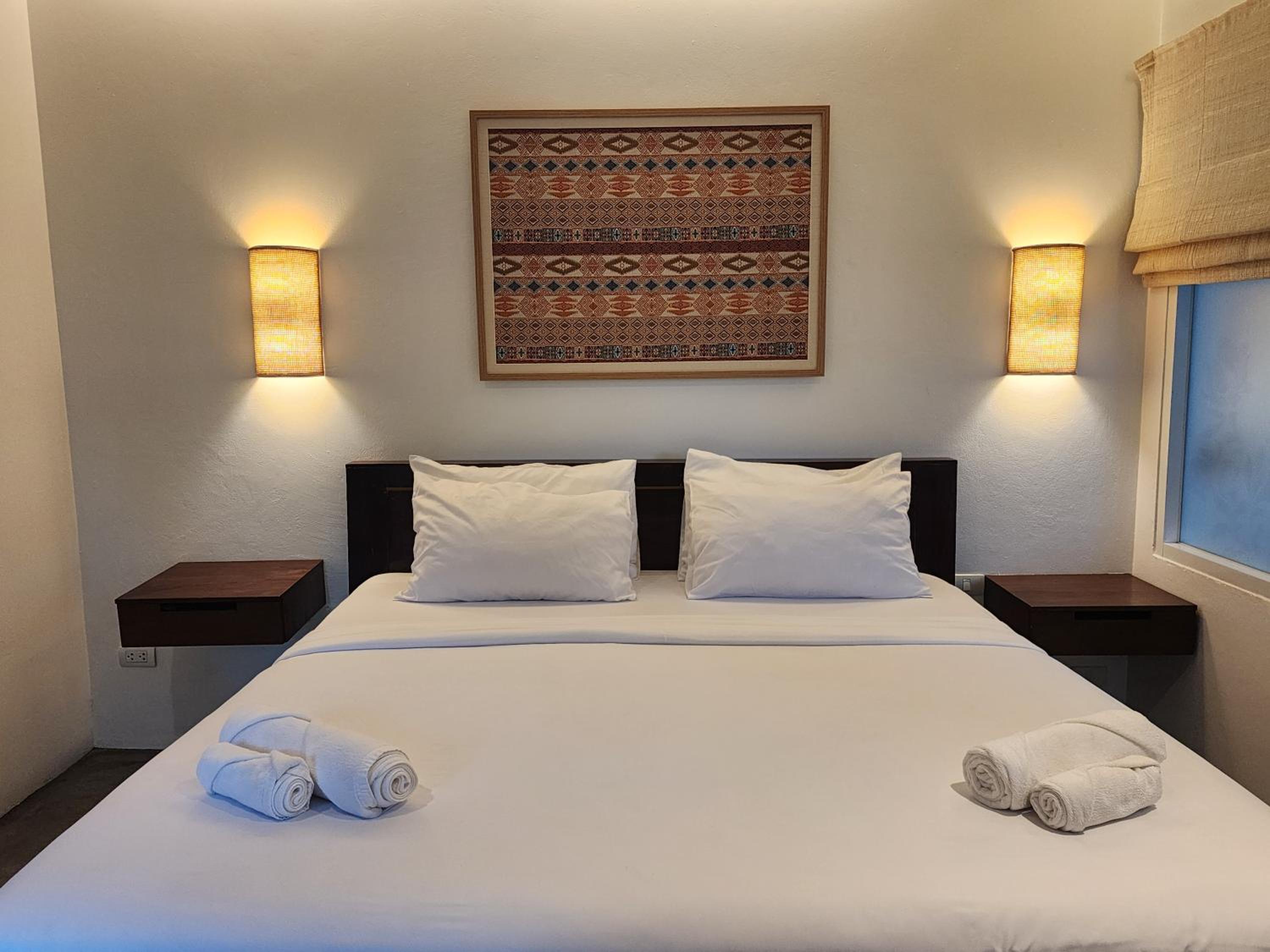 Deluxe King Room