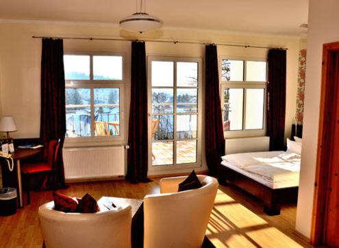 Comfort Double Room with Balcony - Photo 1