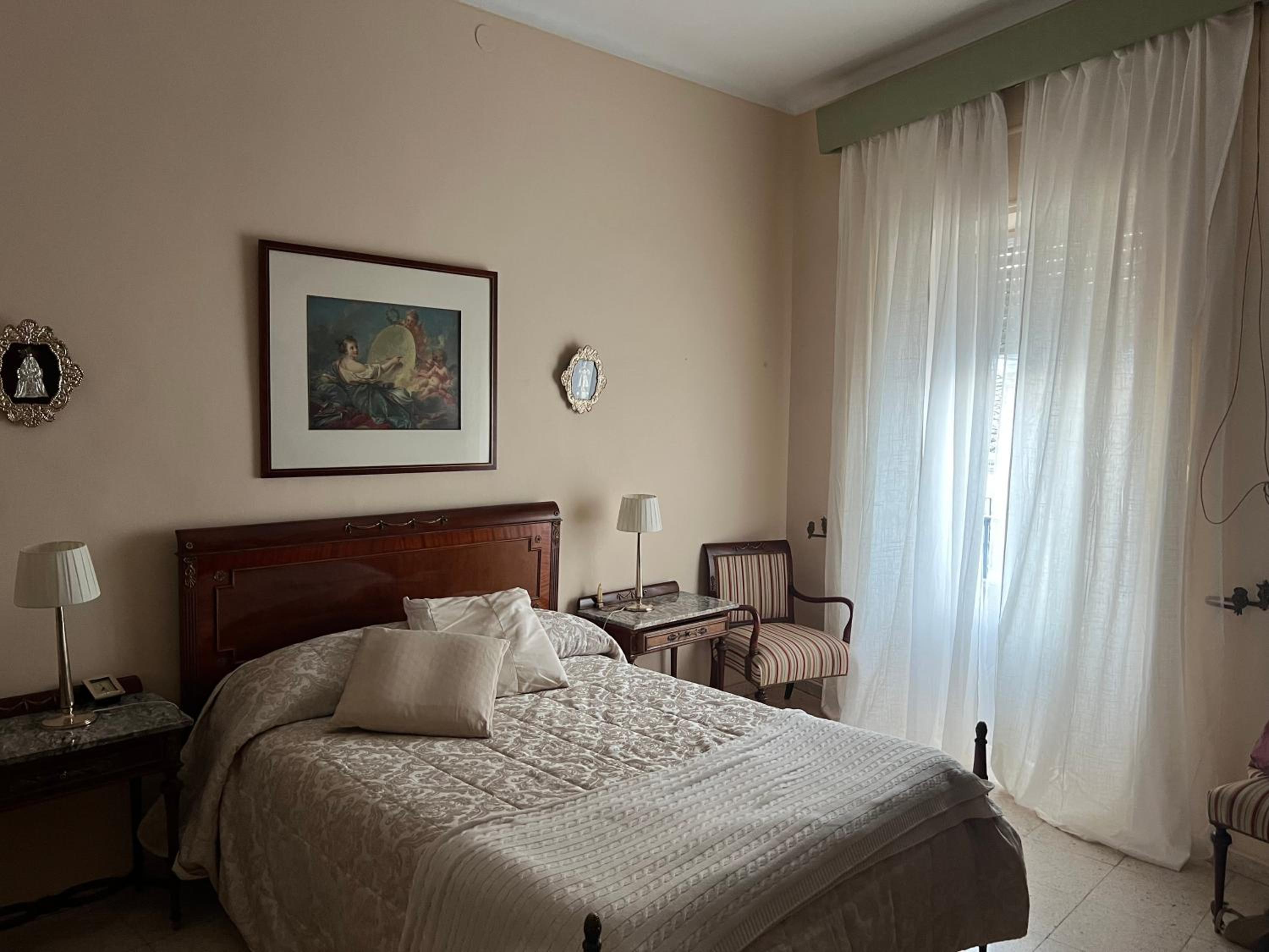 Casa de cuatro habitaciones