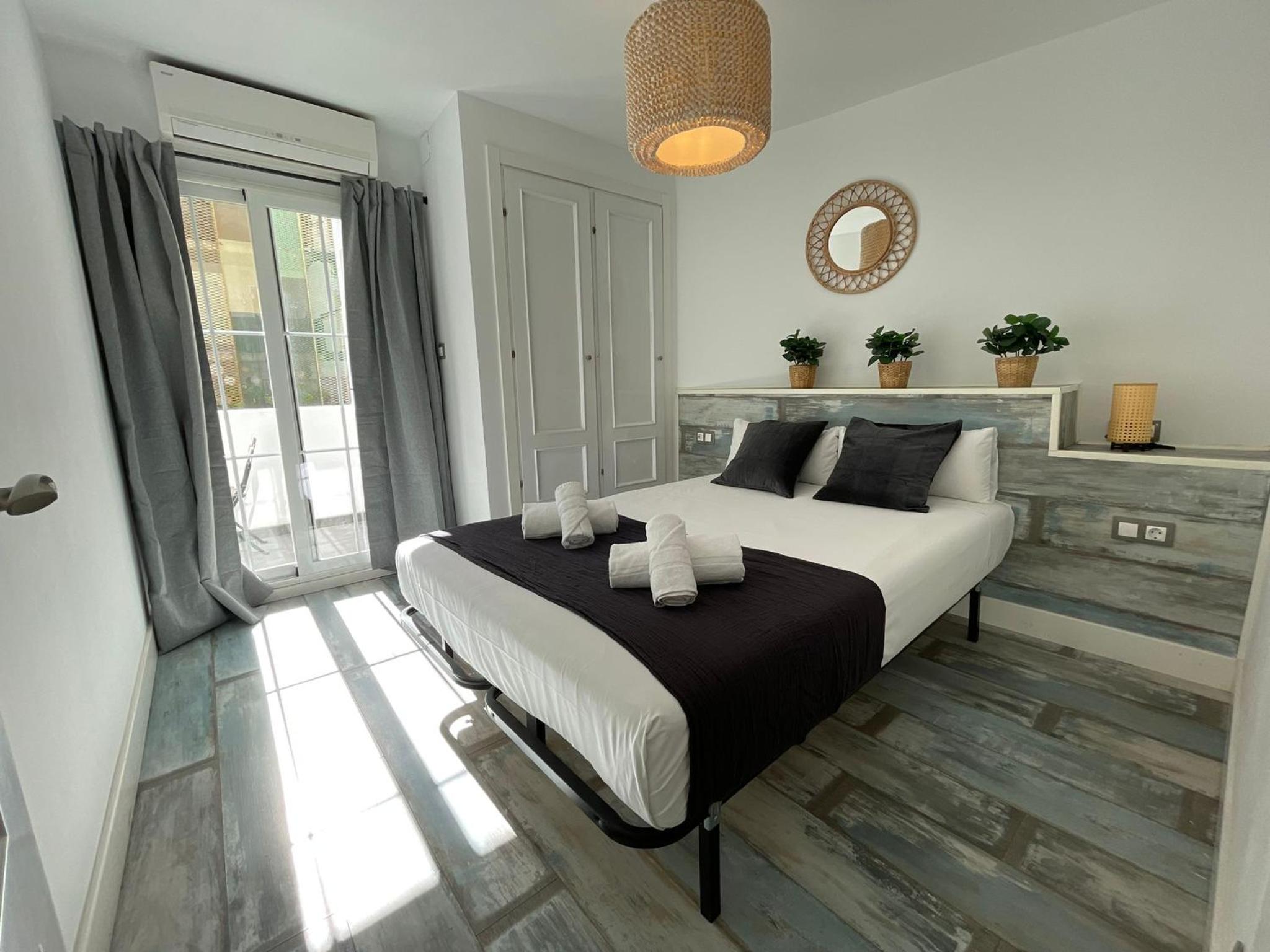 Apartamento con Balcón