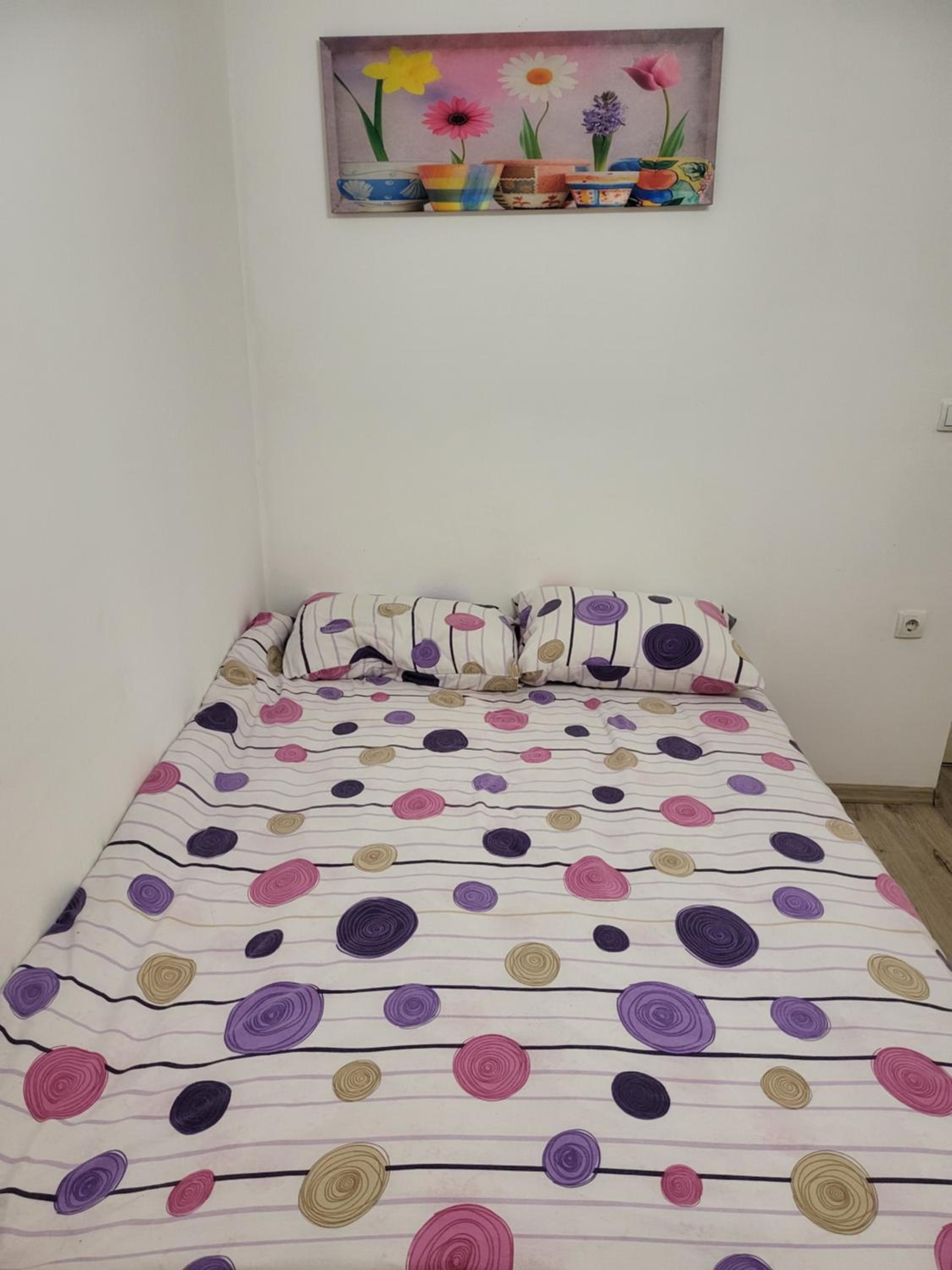 Apartment photo 2