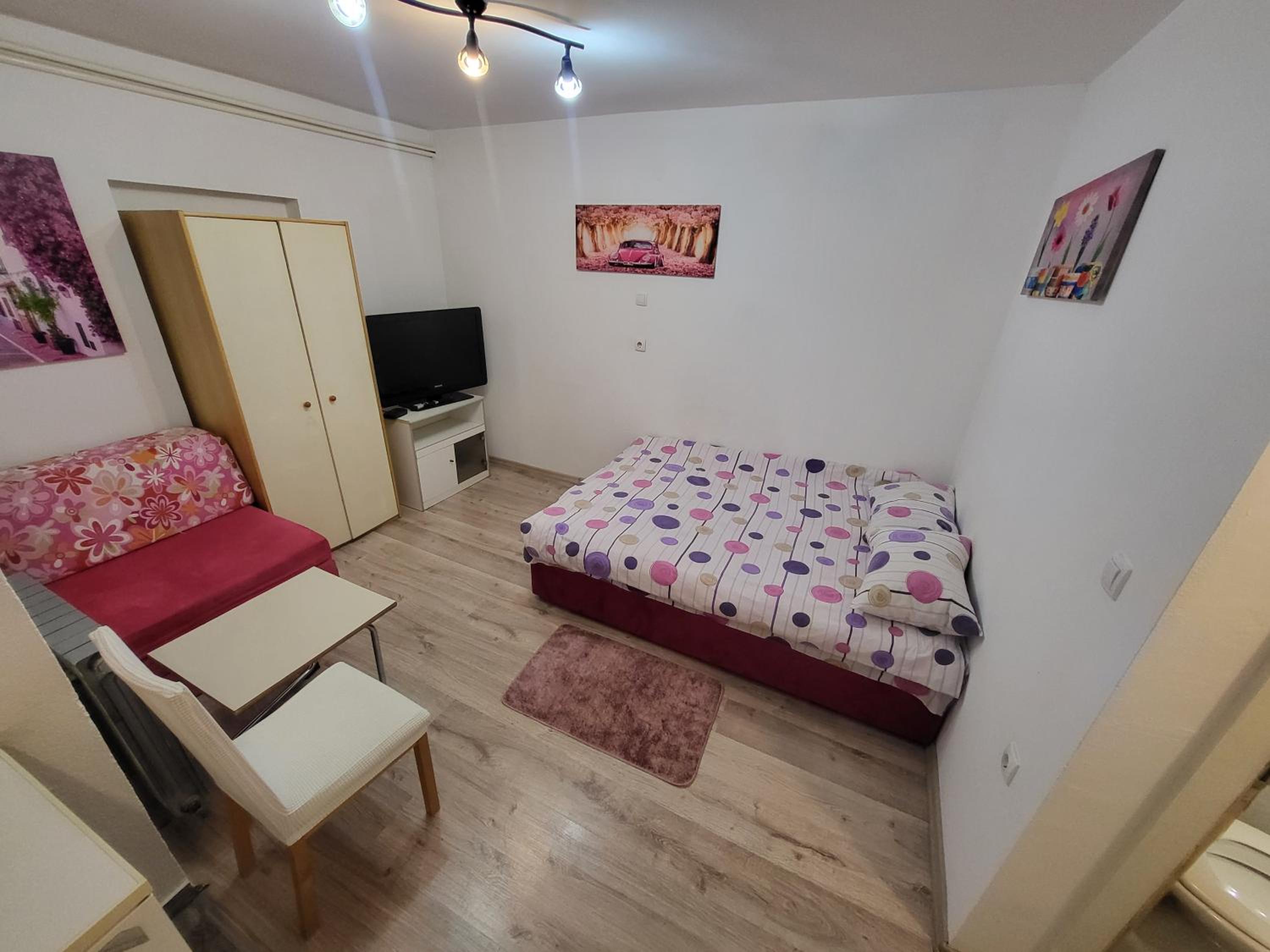 Apartment photo 1